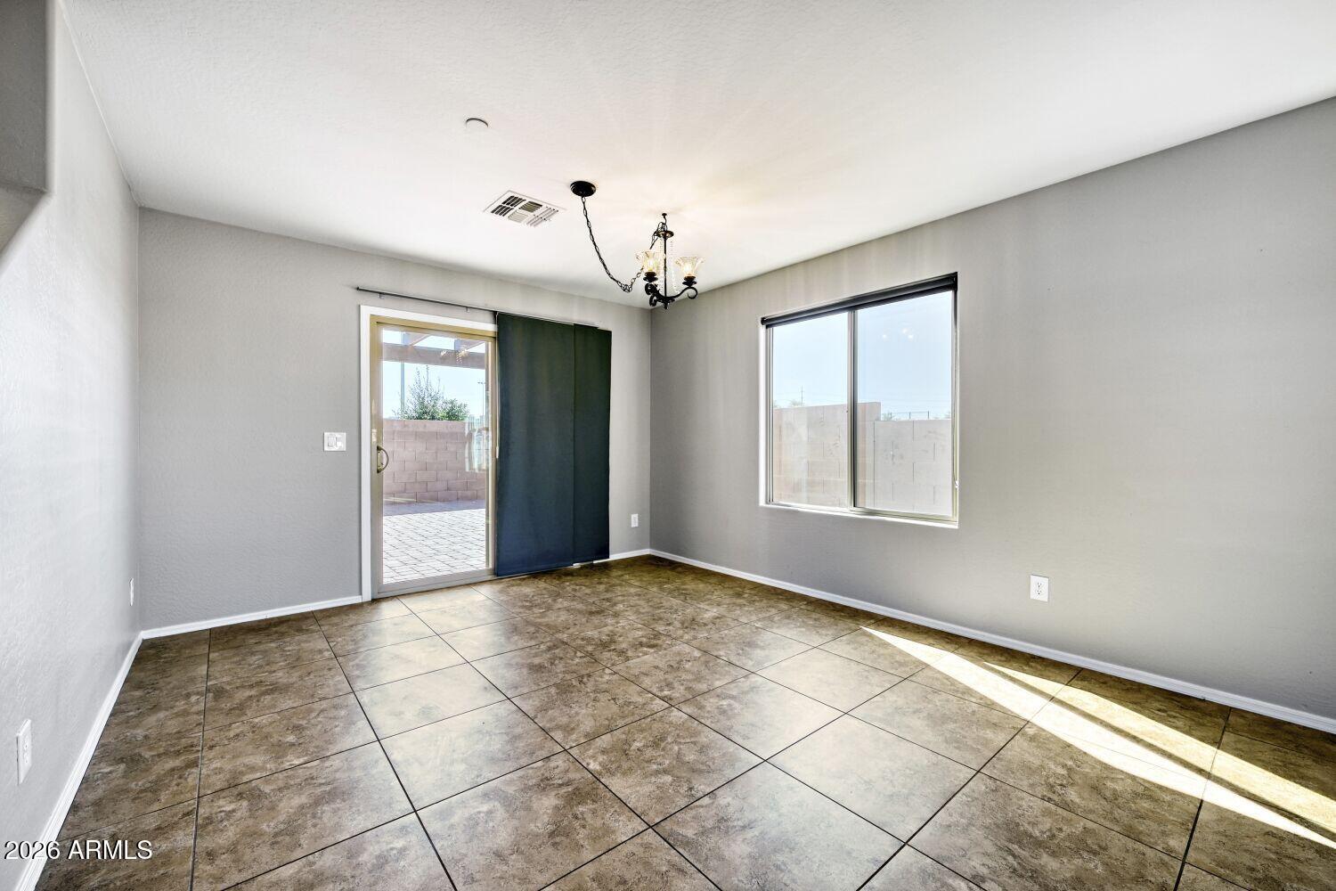 2220 S BUCKAROO Trail