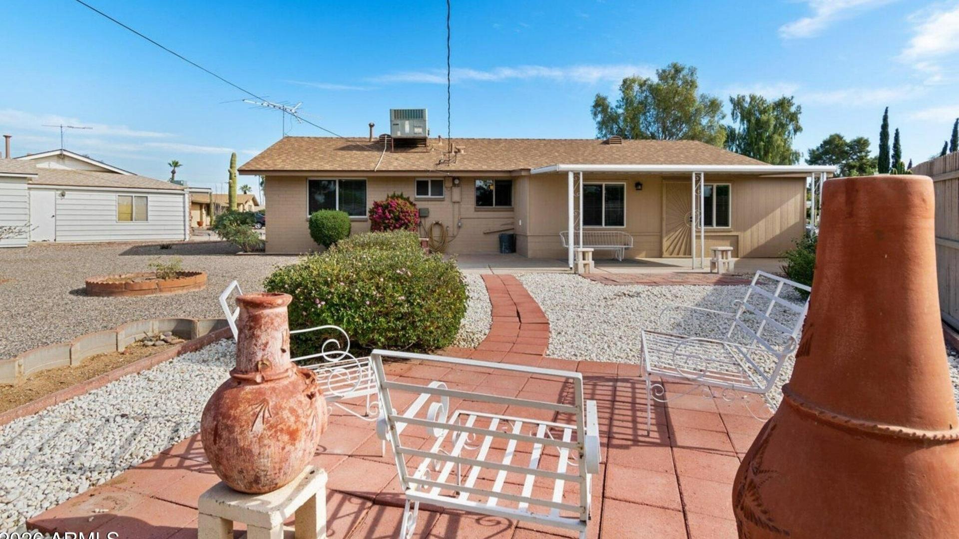 12020 N HACIENDA Drive