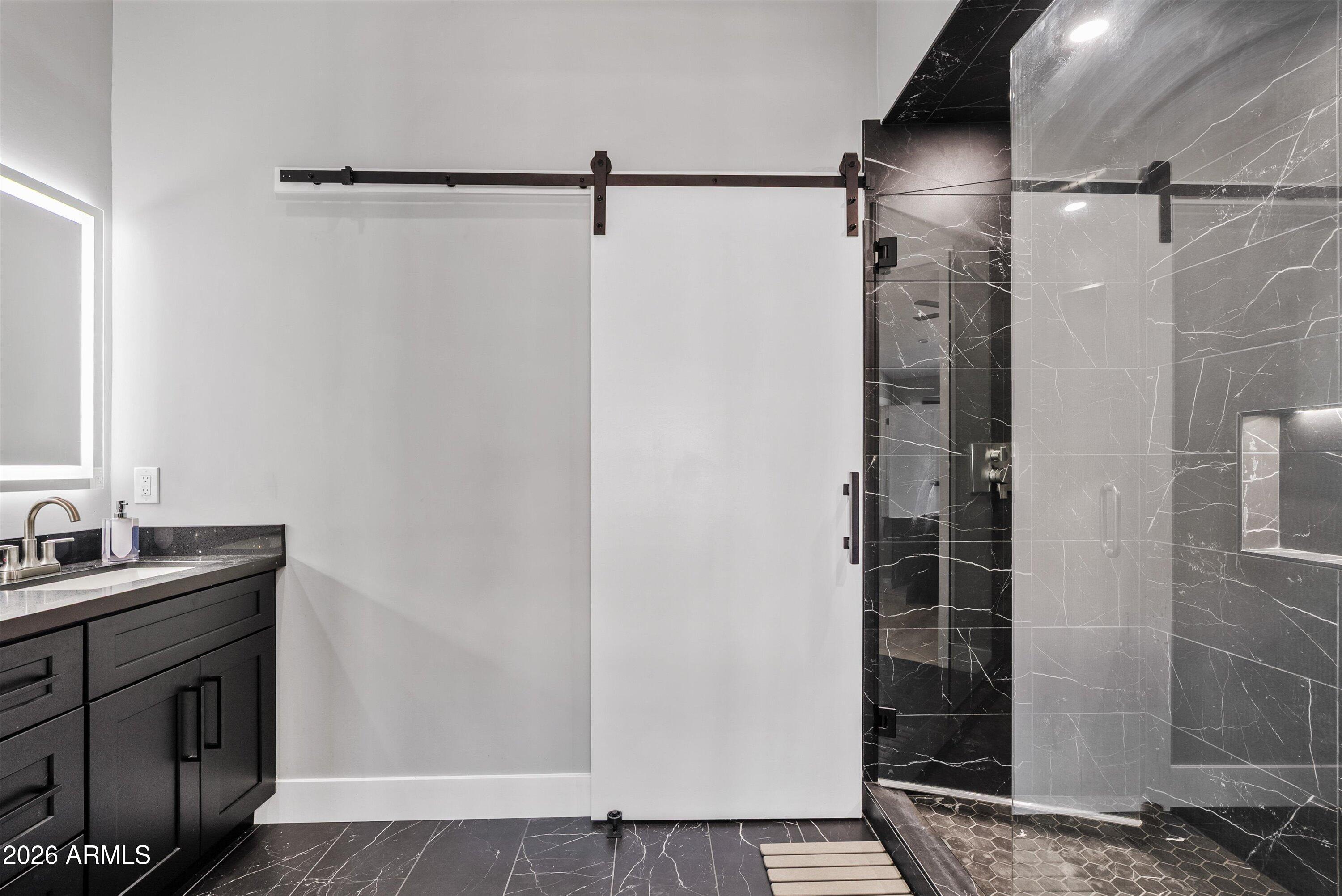 3026 E Leland Street