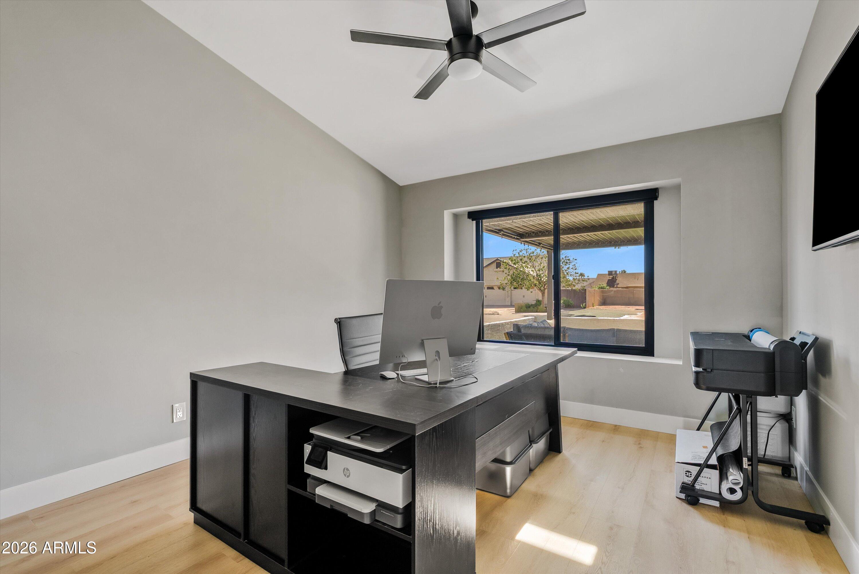 3026 E Leland Street