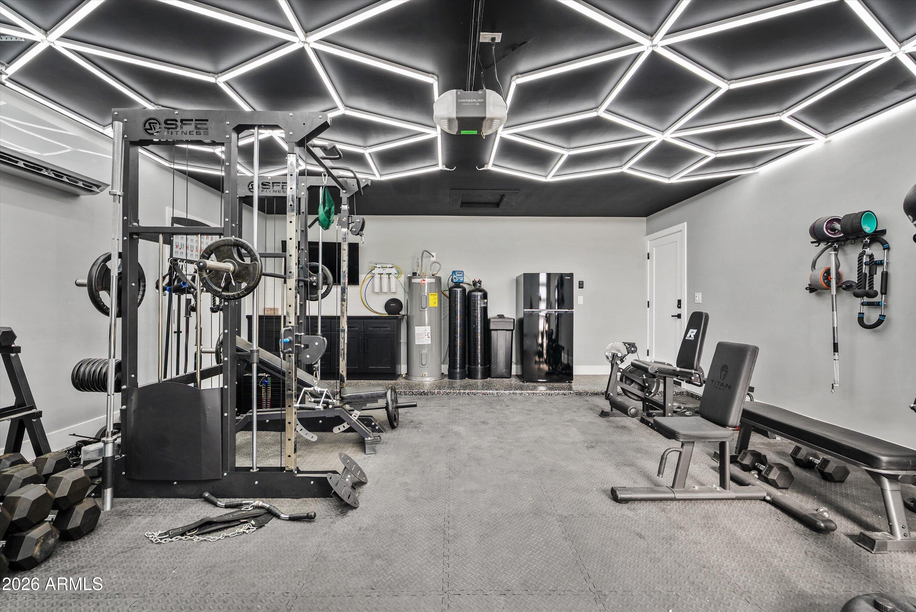 3026 E Leland Street