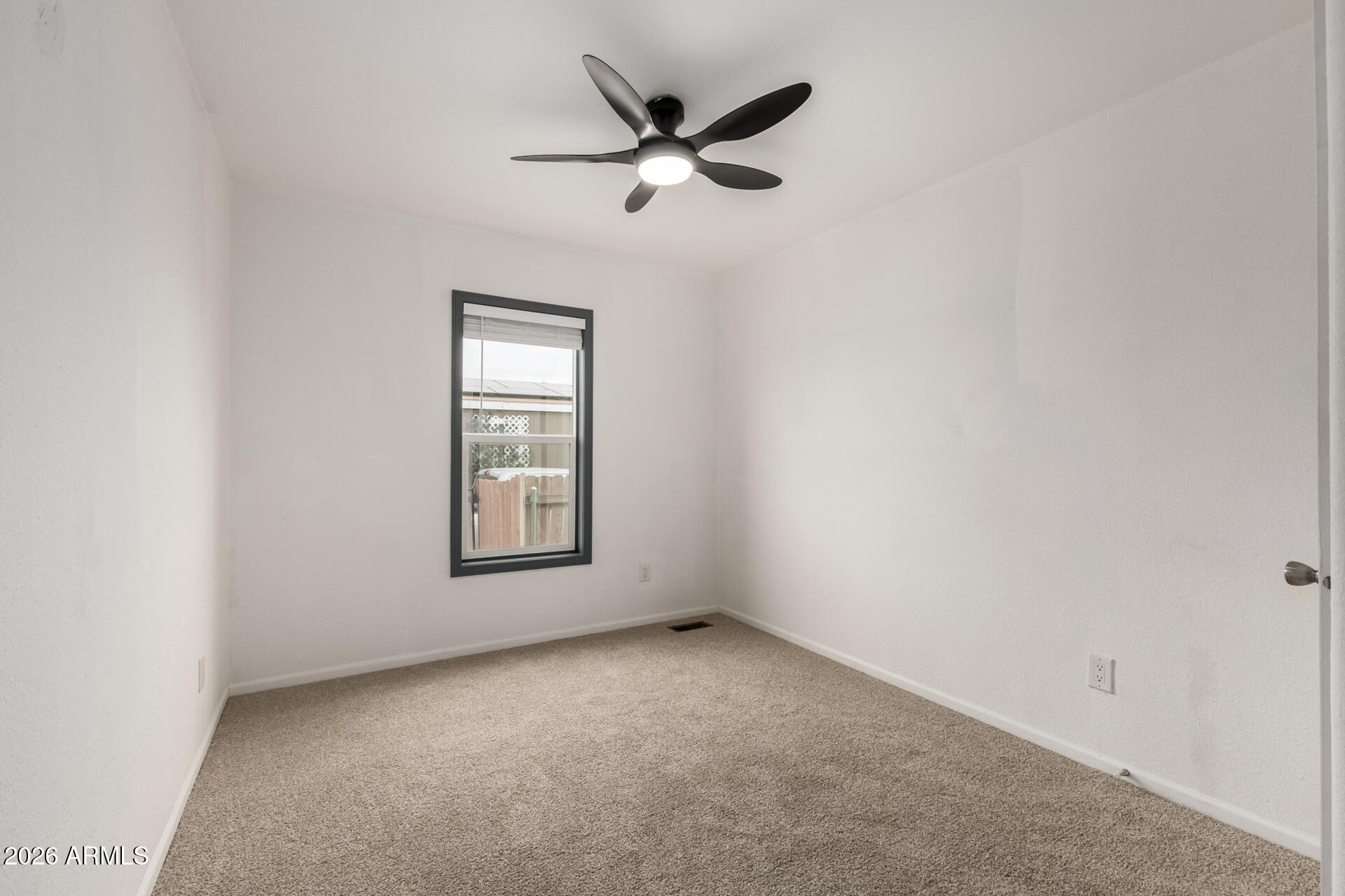 511 W CLAESSENS Drive