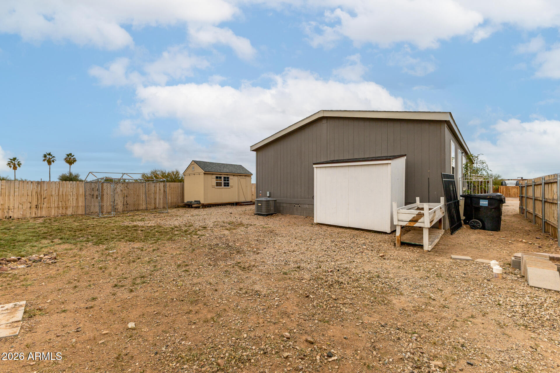 511 W CLAESSENS Drive