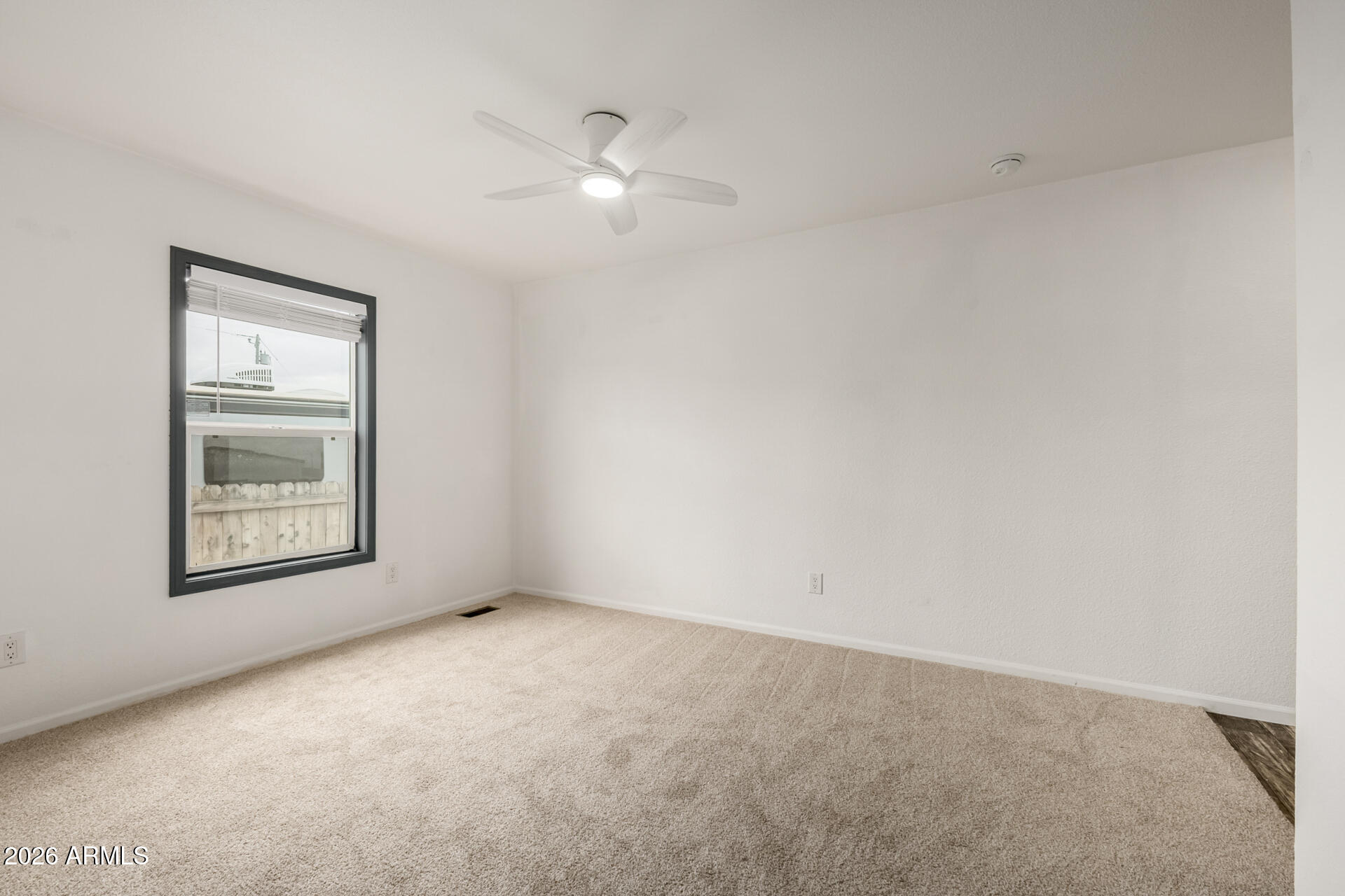511 W CLAESSENS Drive