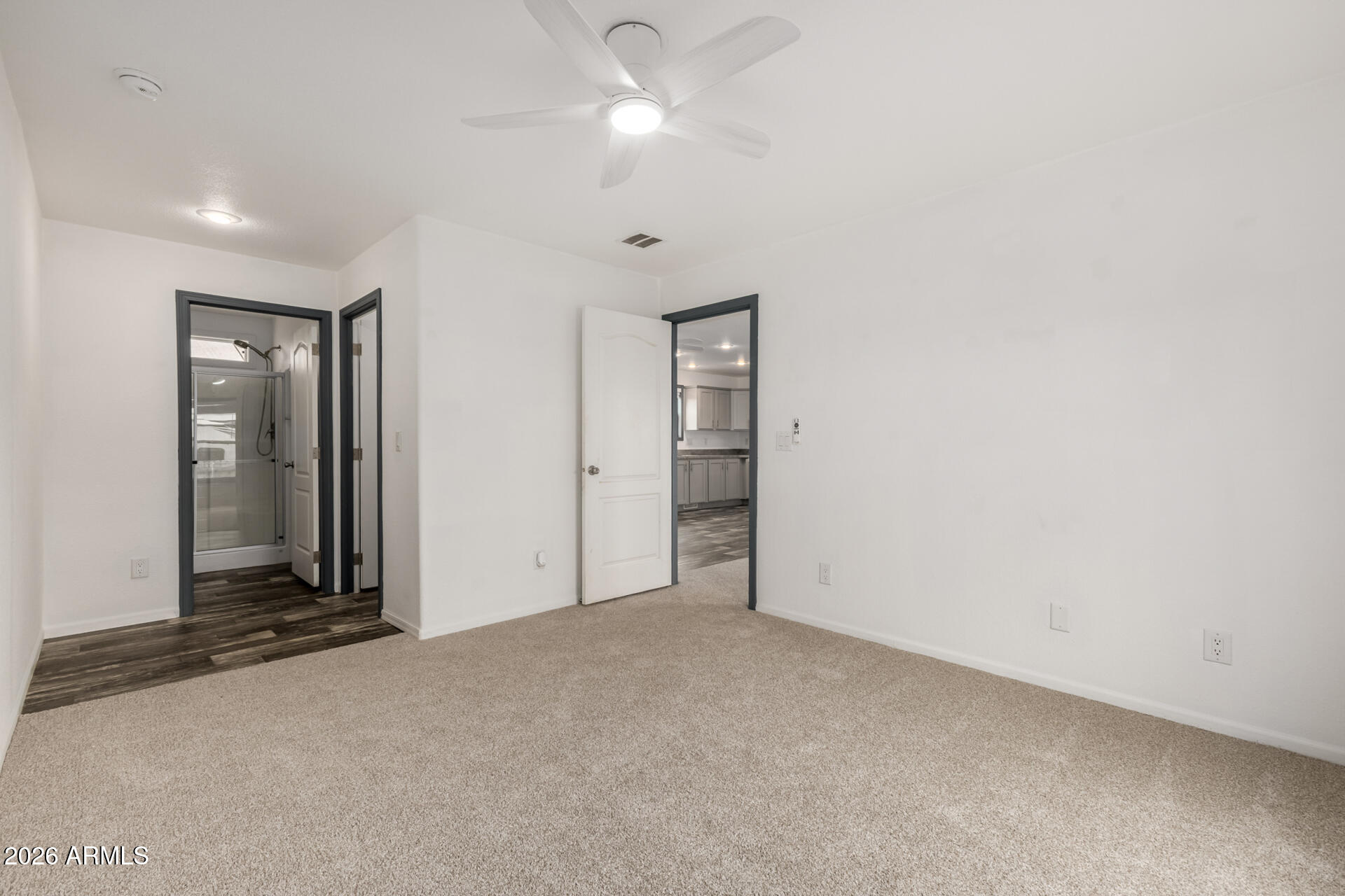511 W CLAESSENS Drive