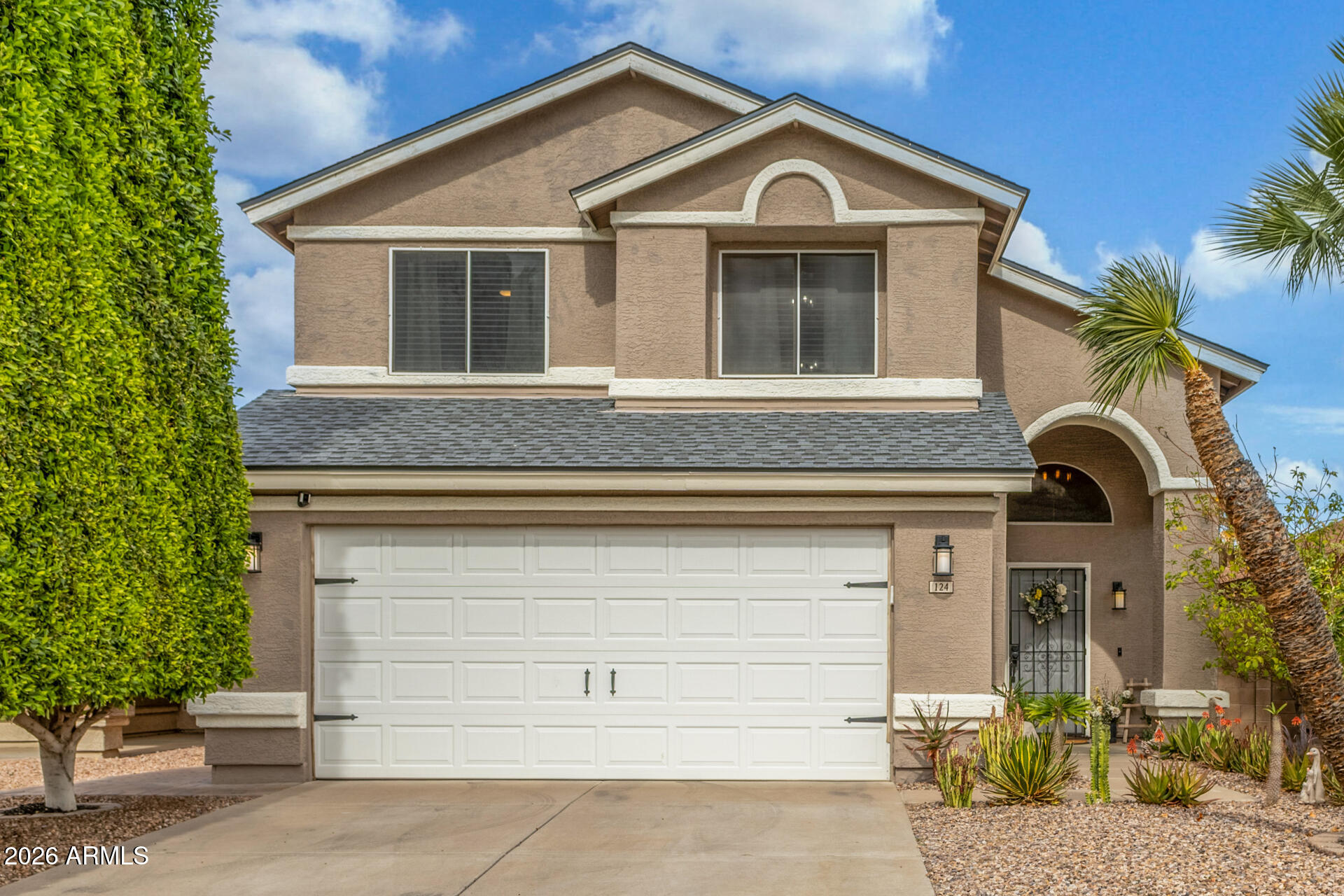 124 W MOHAWK Drive