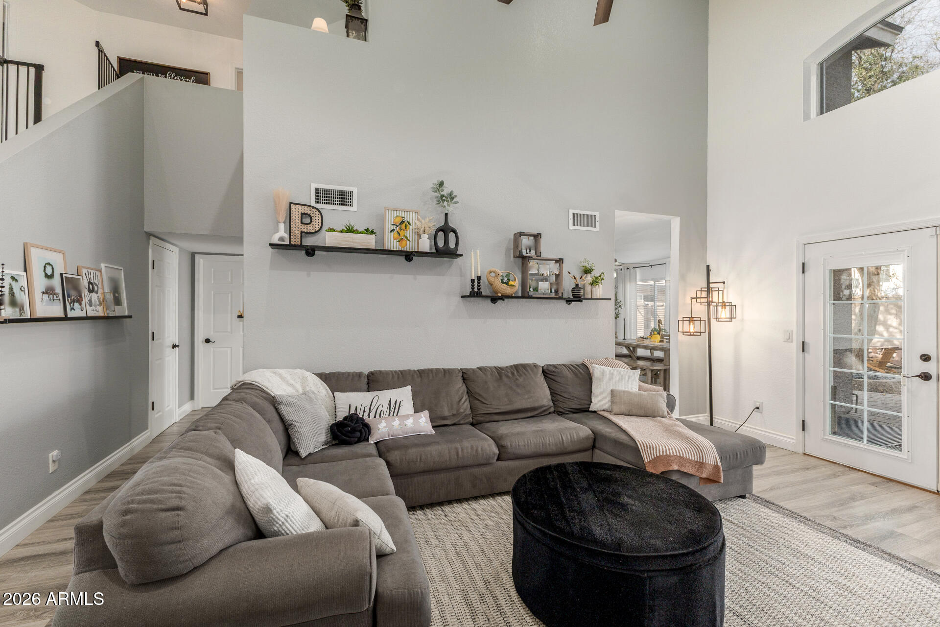 124 W MOHAWK Drive