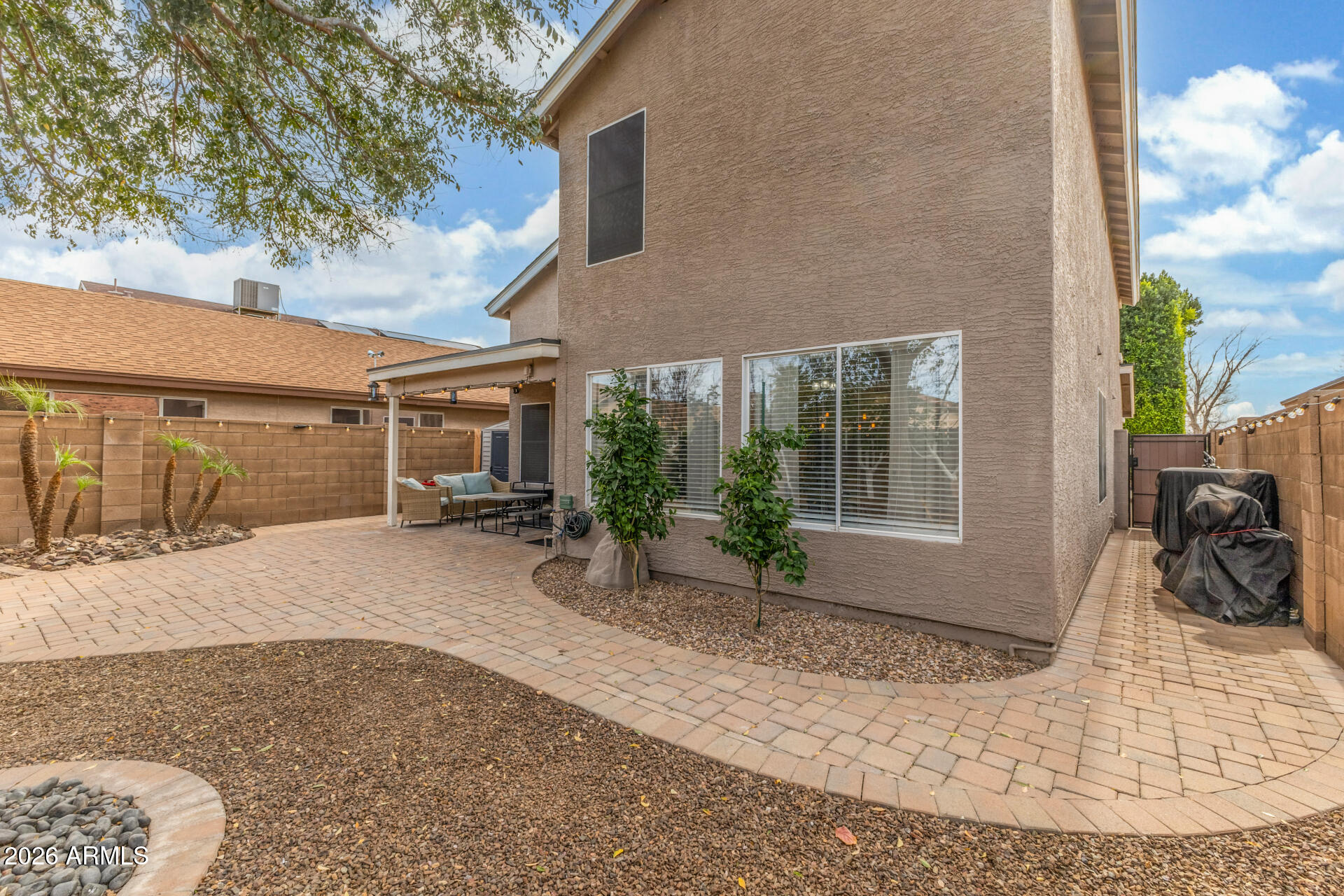 124 W MOHAWK Drive
