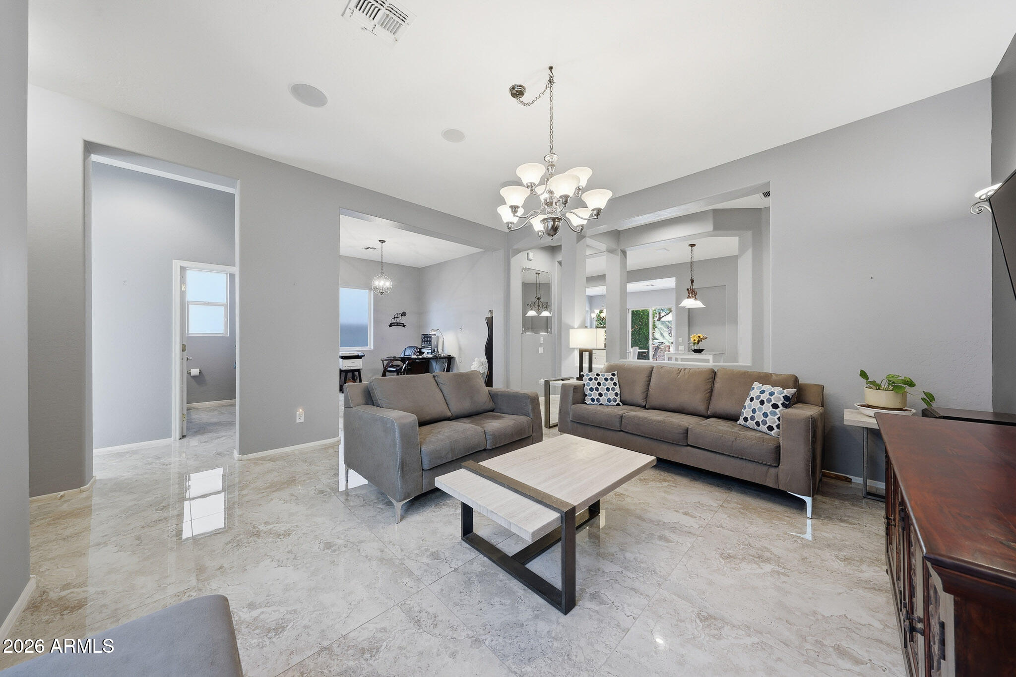 42820 N LIVINGSTONE Way