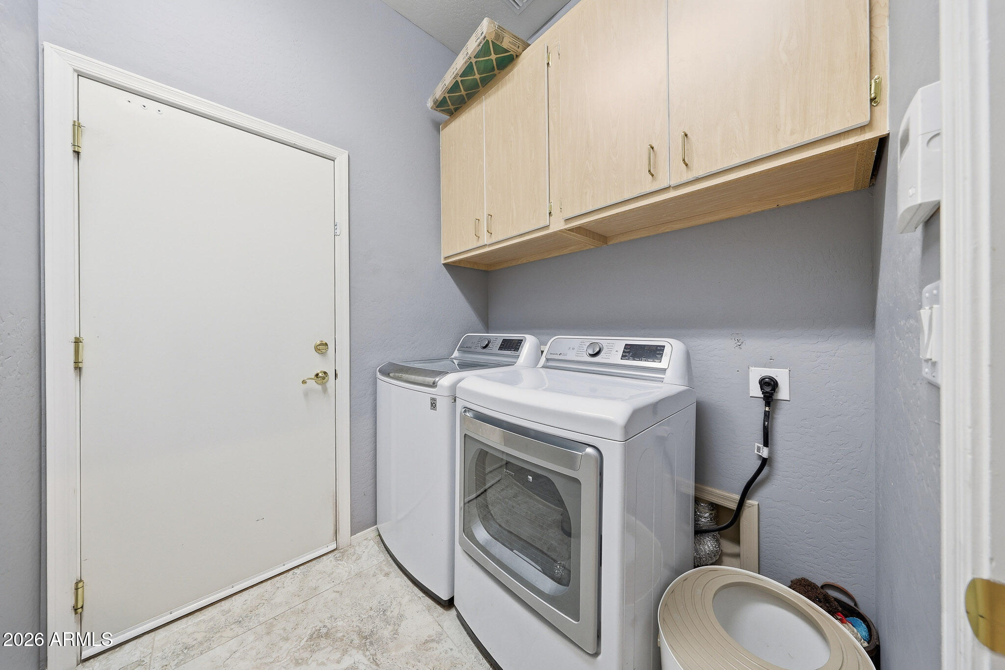 42820 N LIVINGSTONE Way