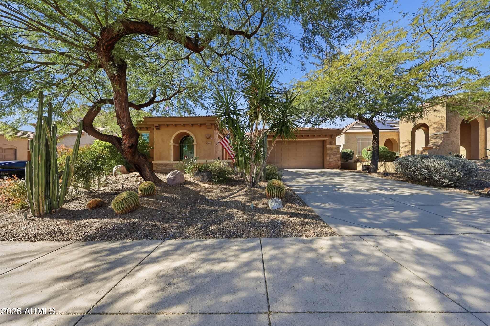 42820 N LIVINGSTONE Way