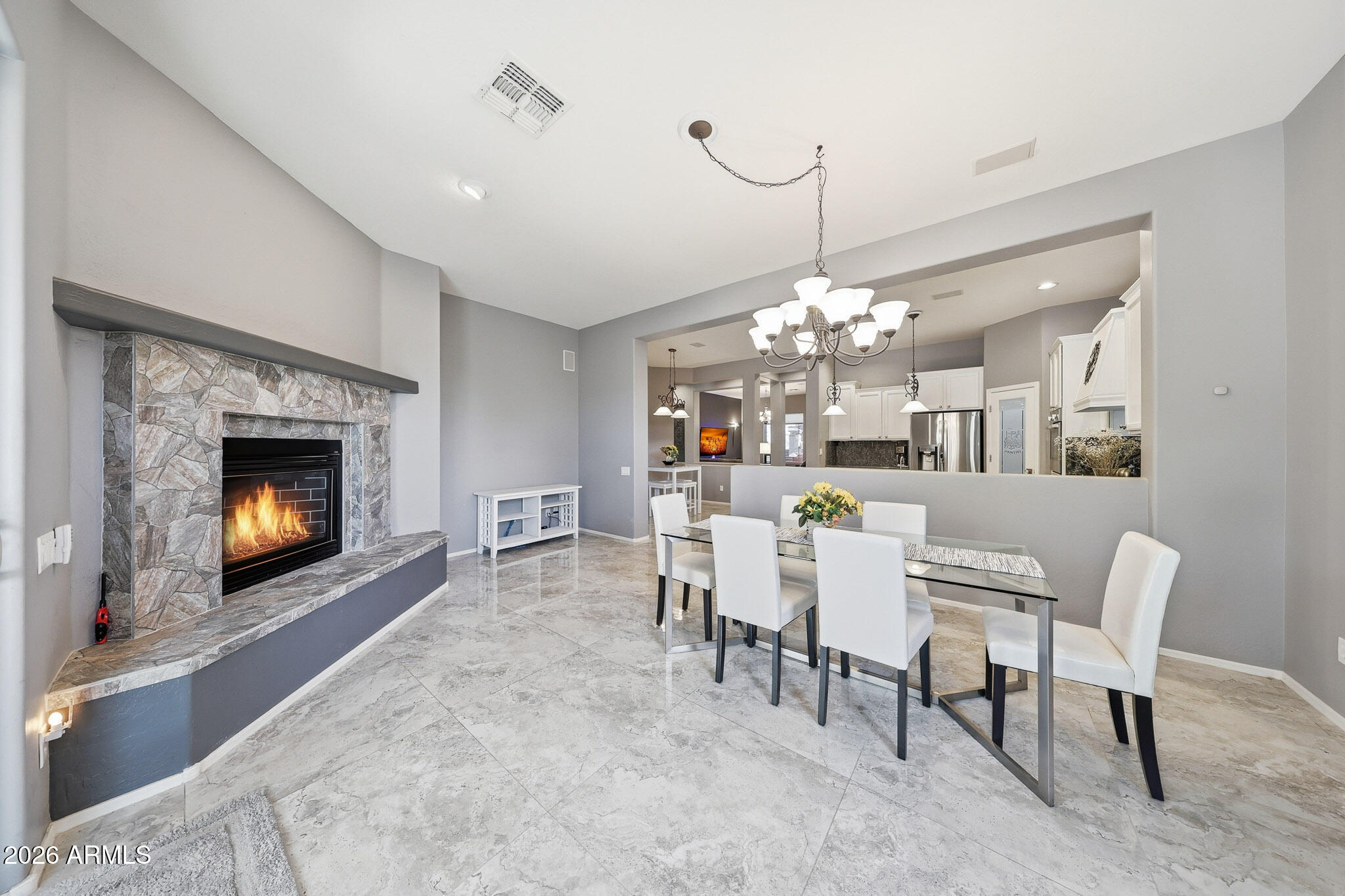 42820 N LIVINGSTONE Way