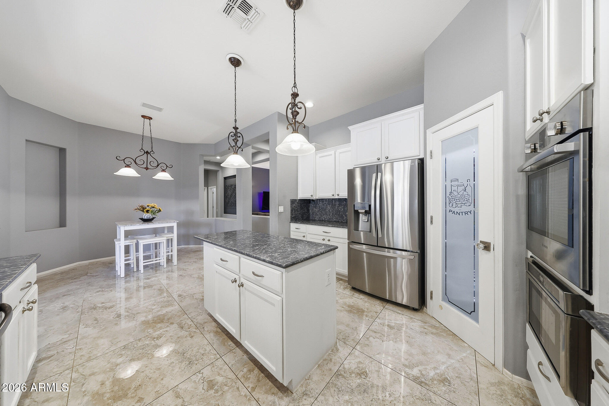 42820 N LIVINGSTONE Way