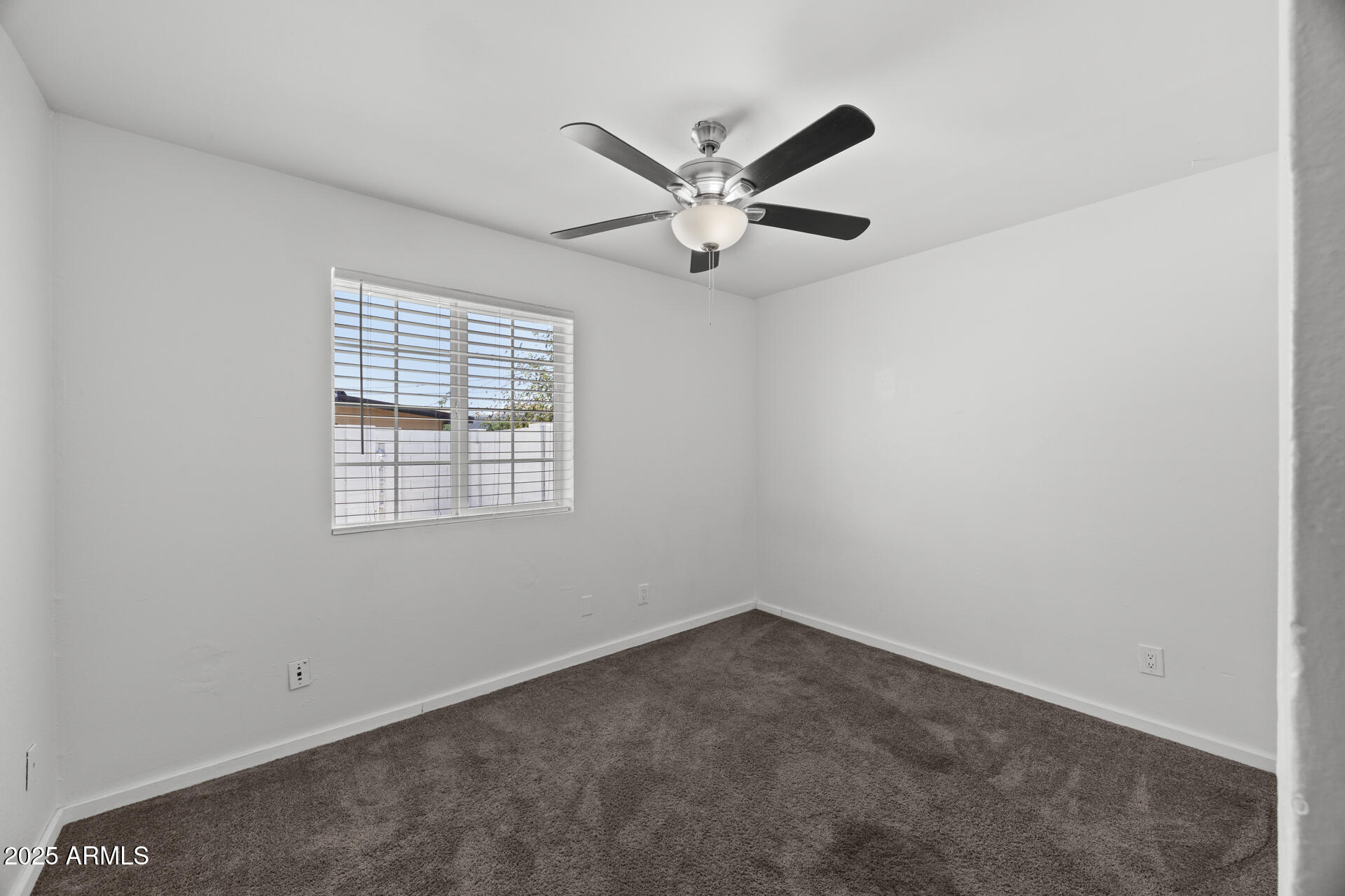 1427 W ANDERSON Drive