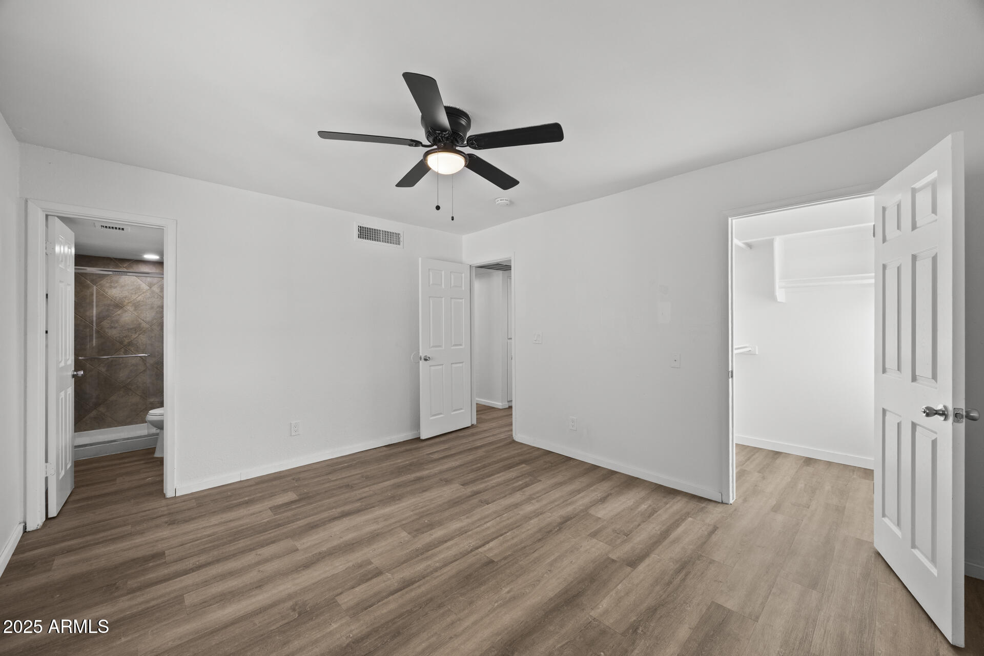 1427 W ANDERSON Drive