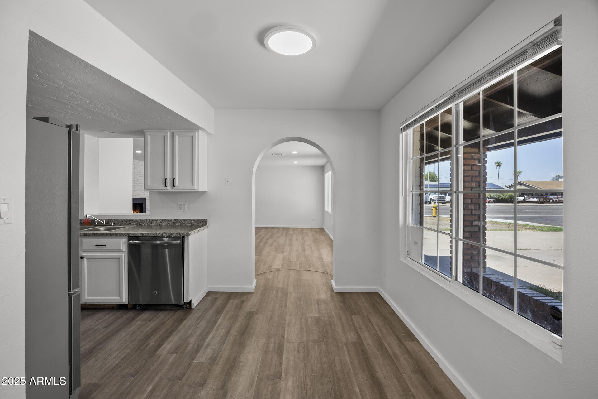 1427 W ANDERSON Drive