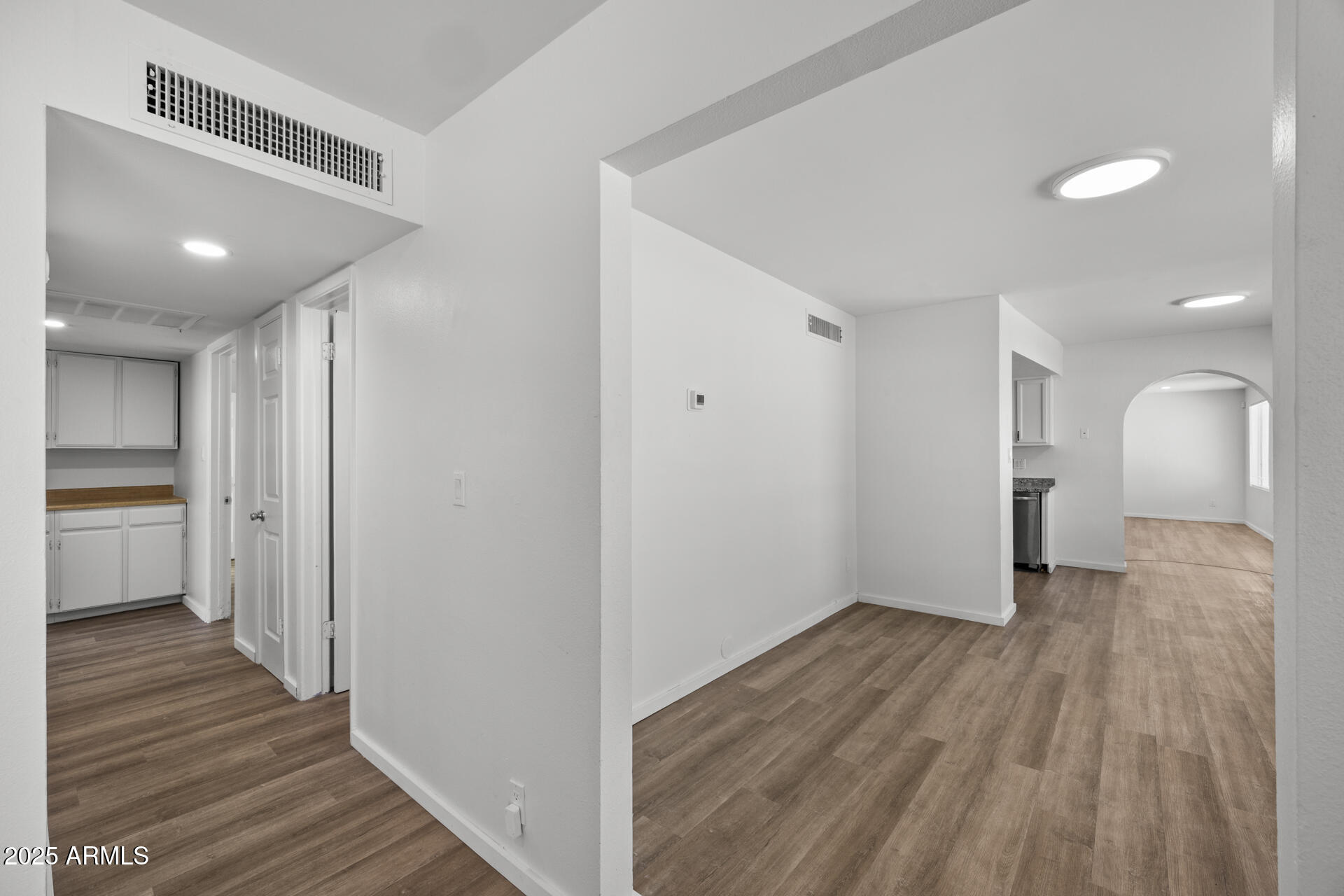 1427 W ANDERSON Drive