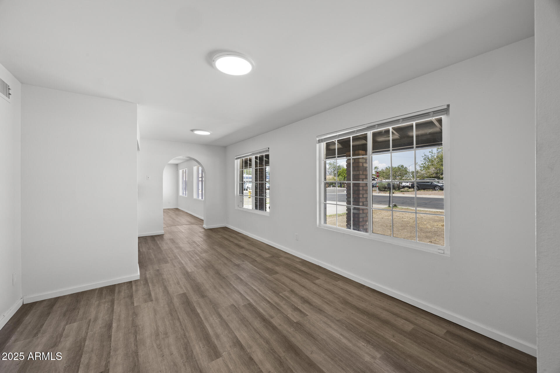 1427 W ANDERSON Drive