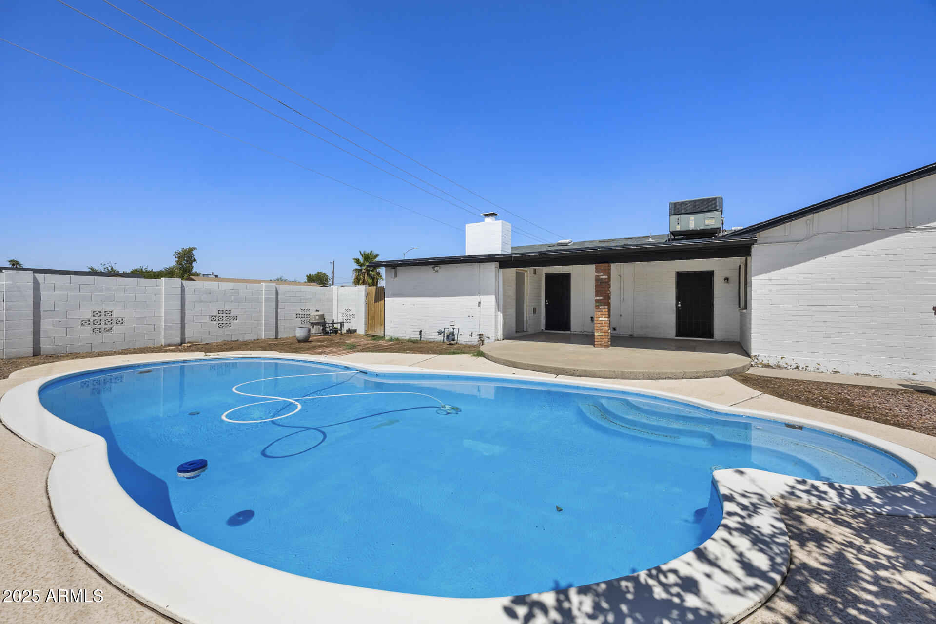 1427 W ANDERSON Drive