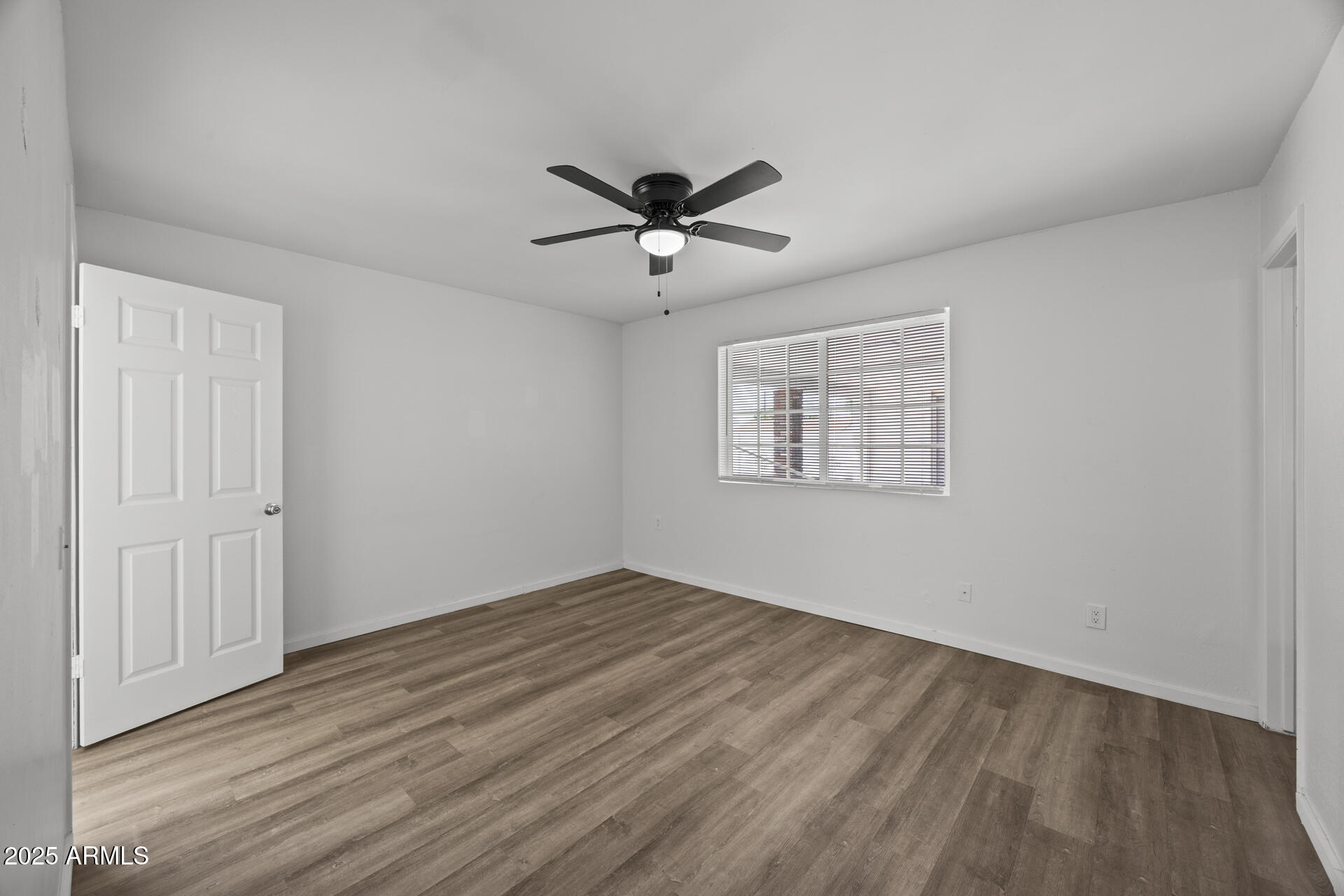 1427 W ANDERSON Drive