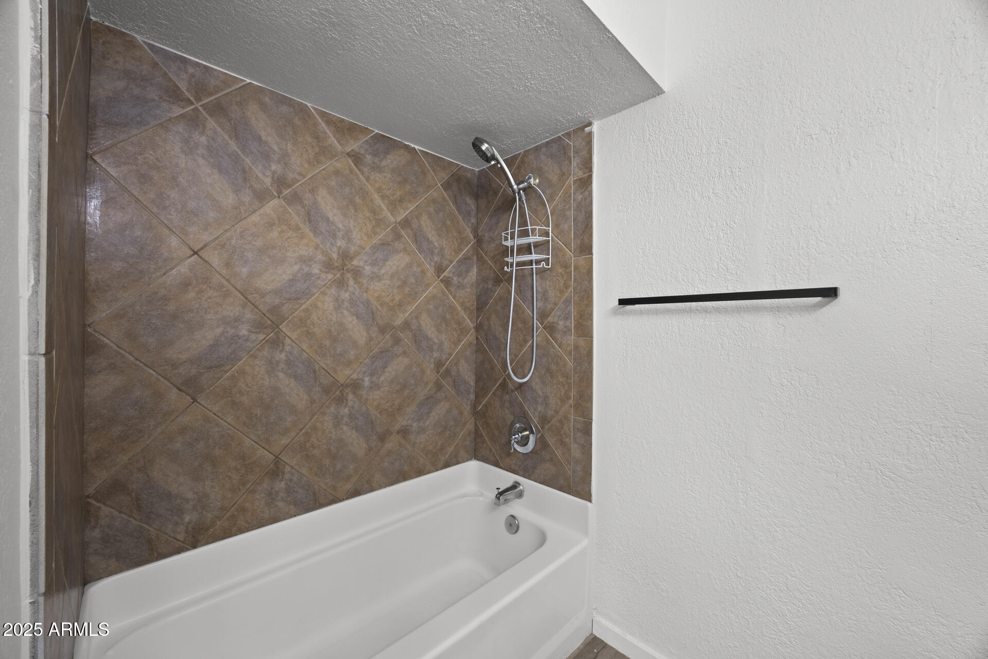 1427 W ANDERSON Drive