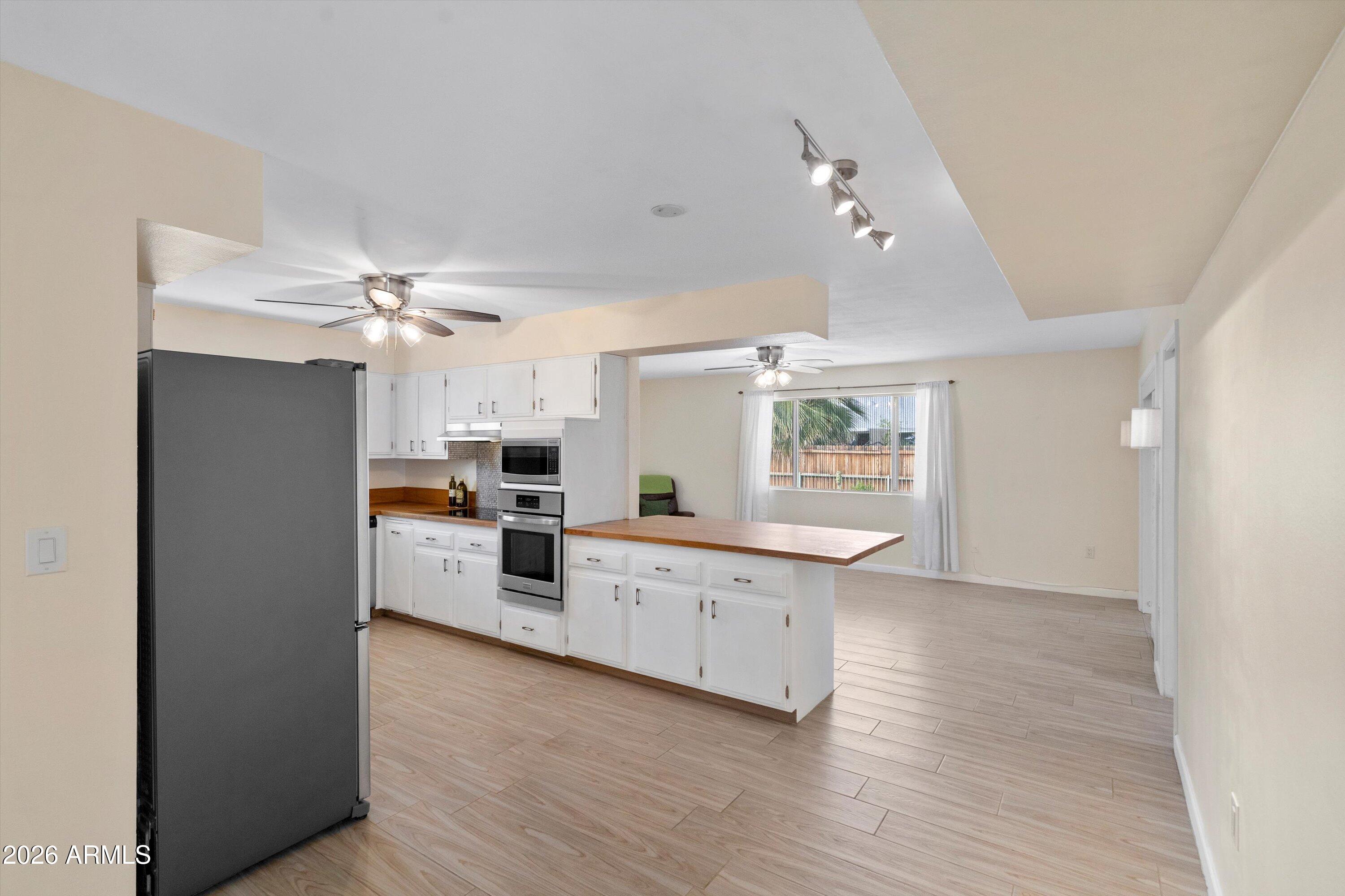 10802 W CUMBERLAND Drive