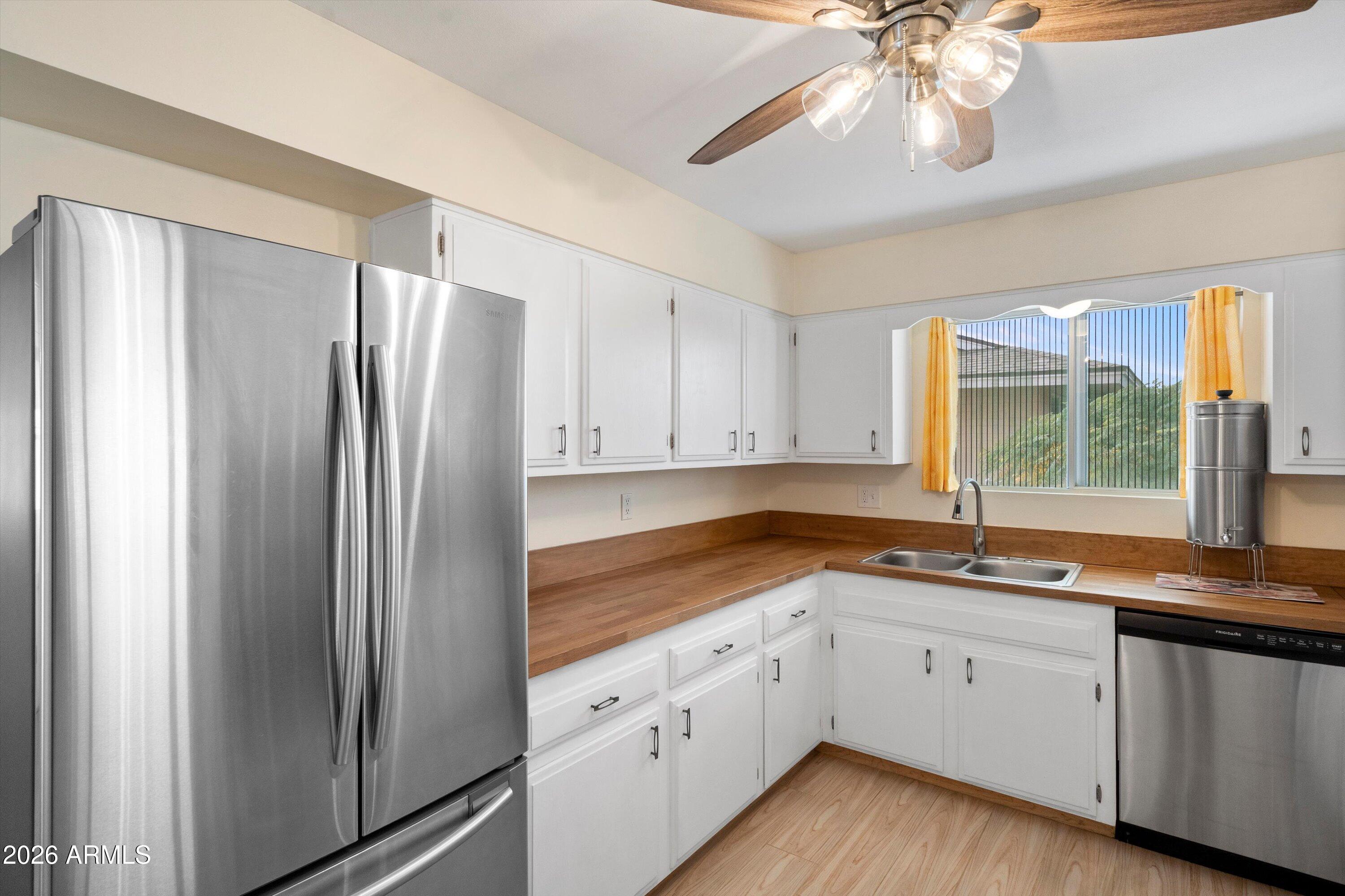 10802 W CUMBERLAND Drive