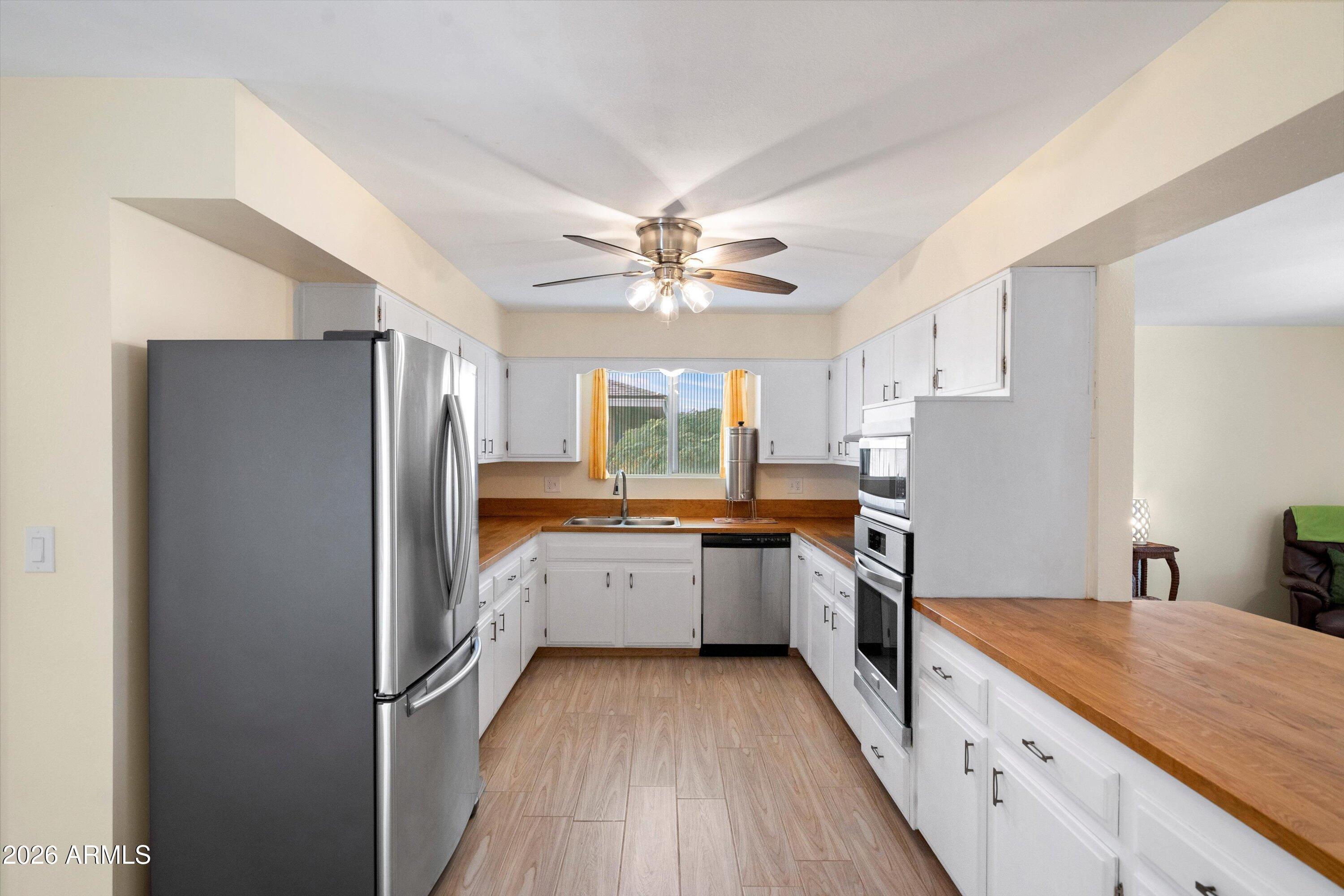 10802 W CUMBERLAND Drive