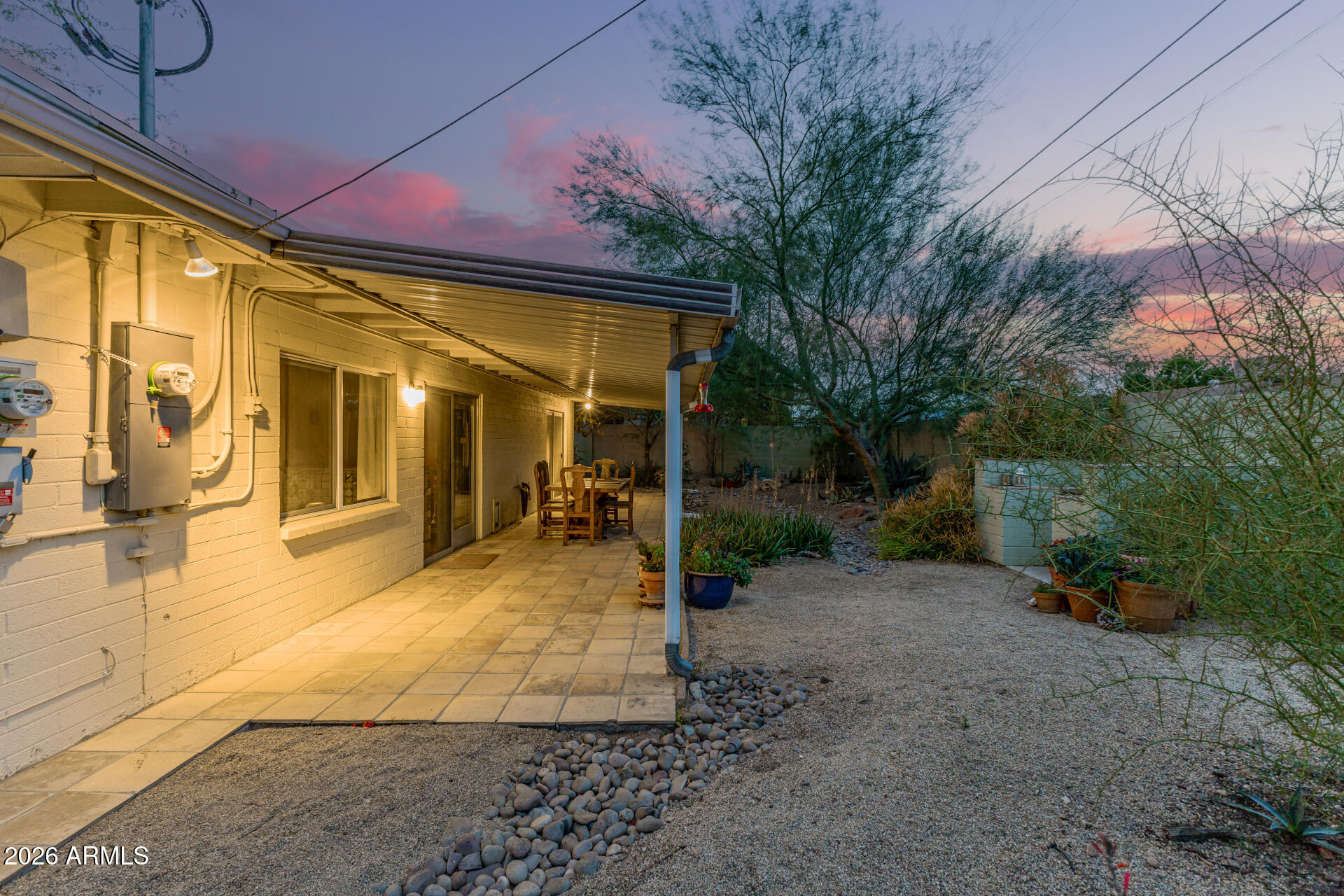 416 E PAPAGO Drive