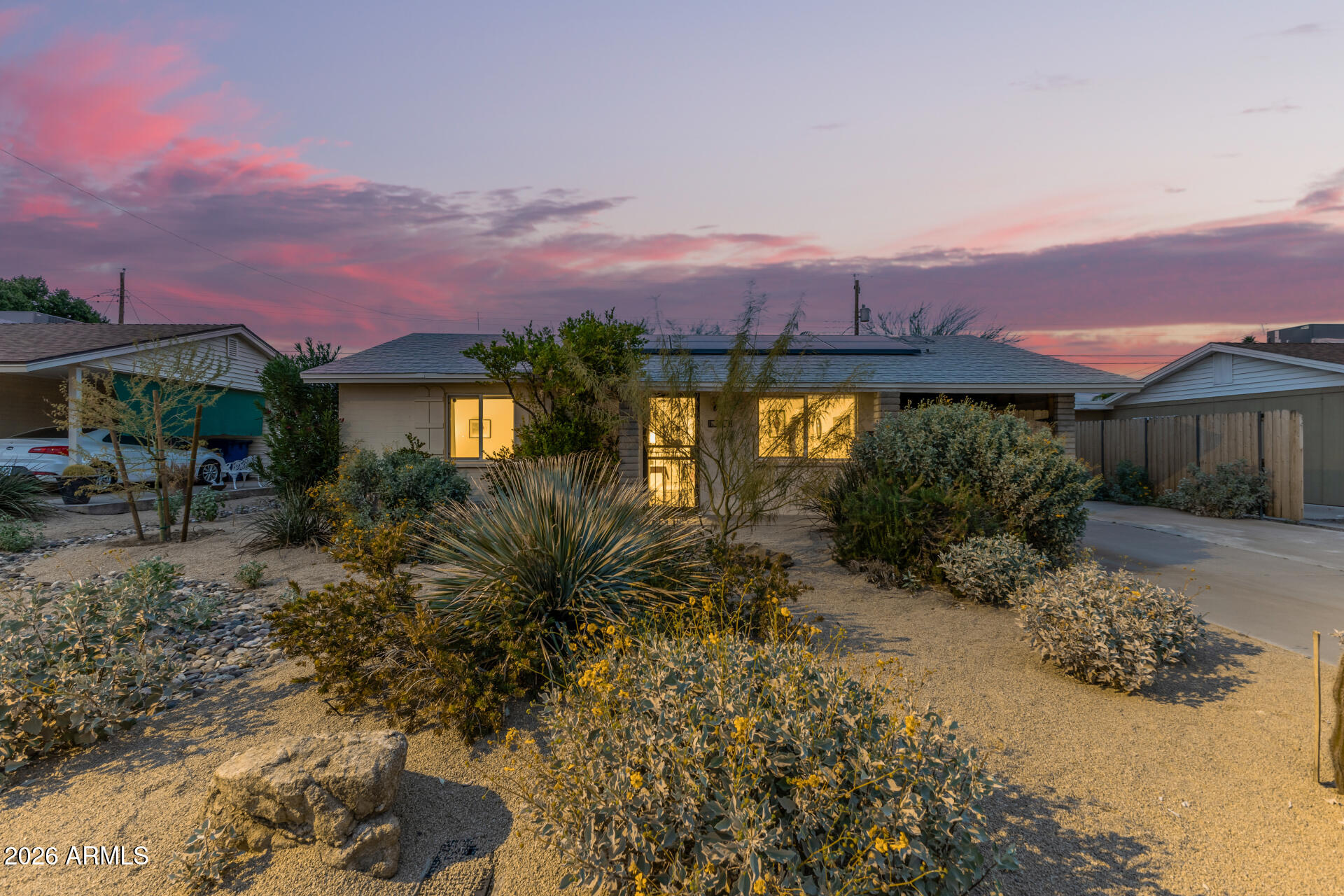 416 E PAPAGO Drive