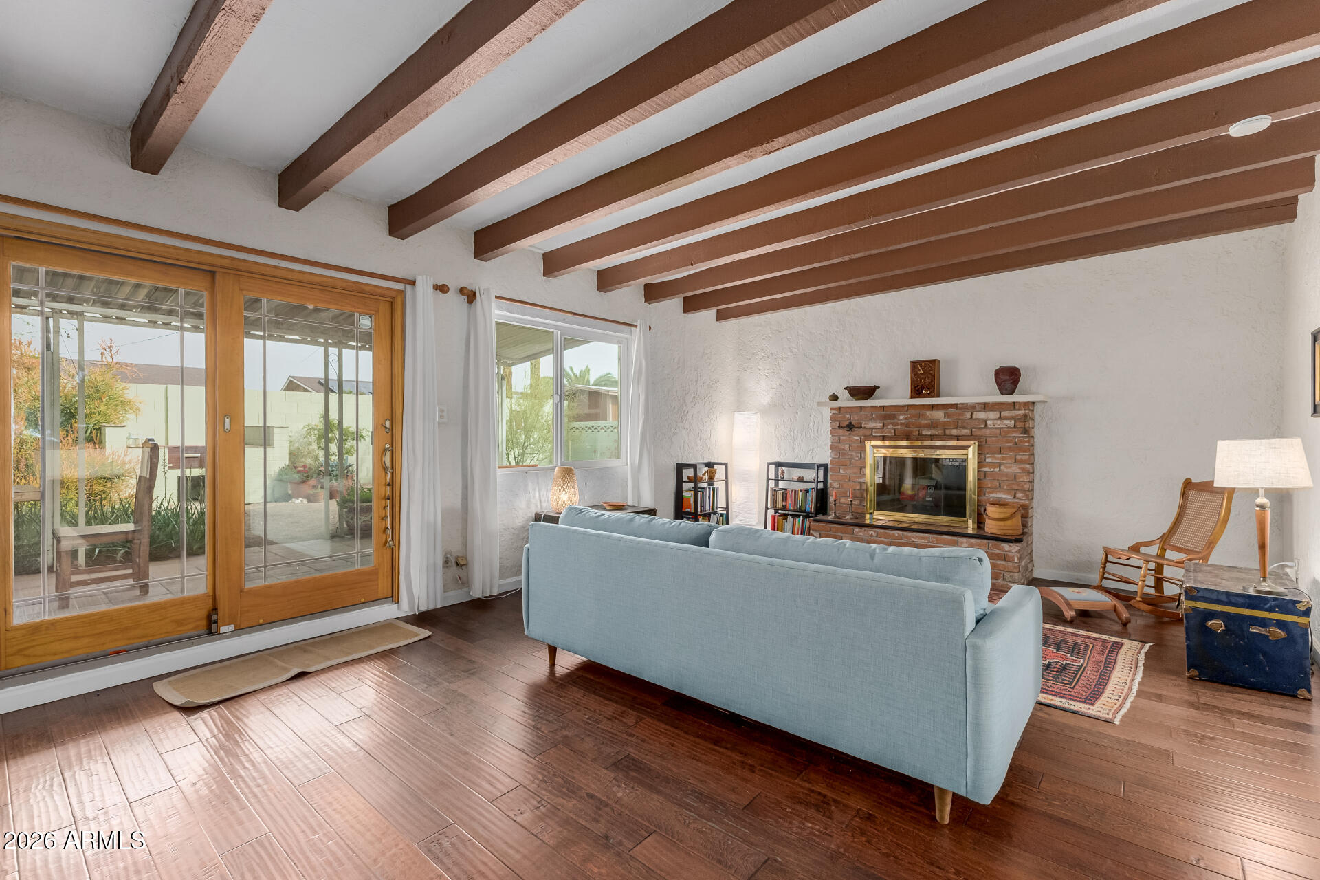 416 E PAPAGO Drive