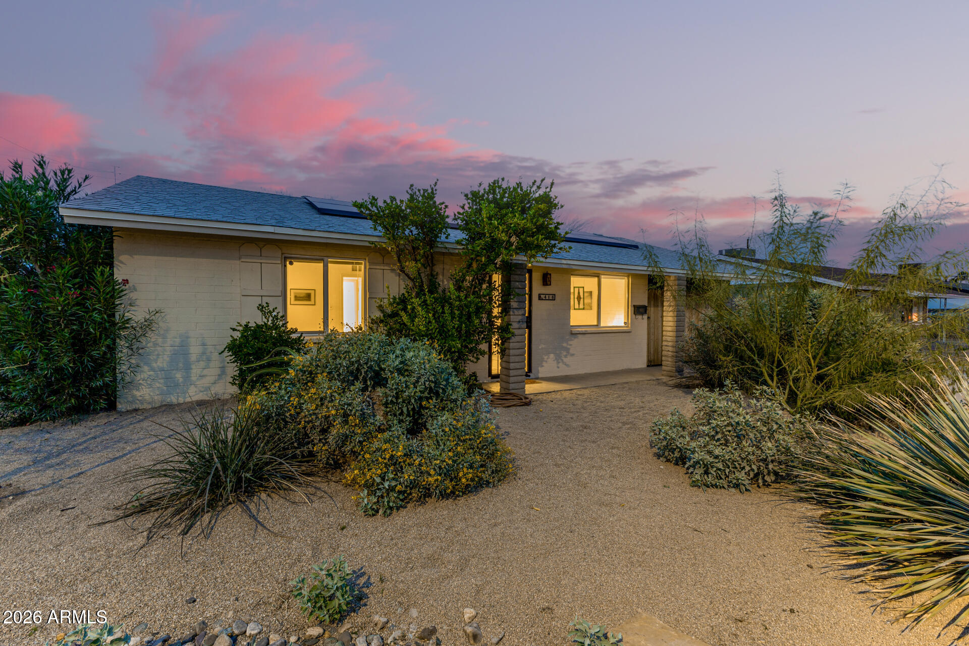 416 E PAPAGO Drive
