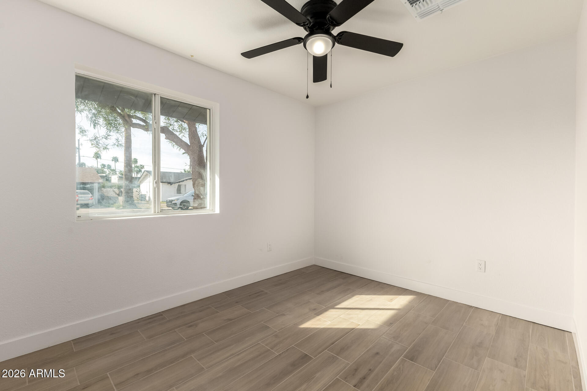 622 E Papago Drive
