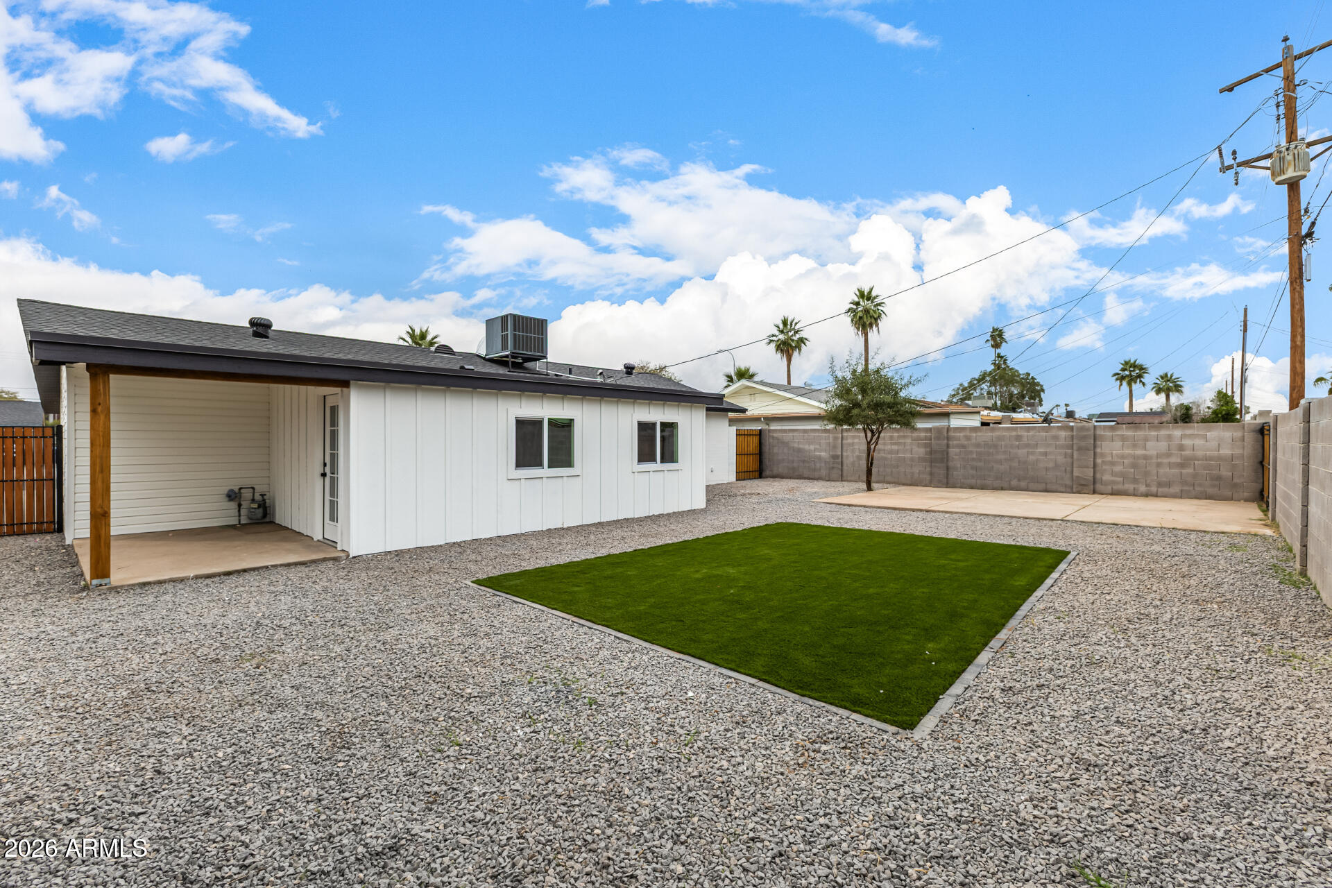 622 E Papago Drive