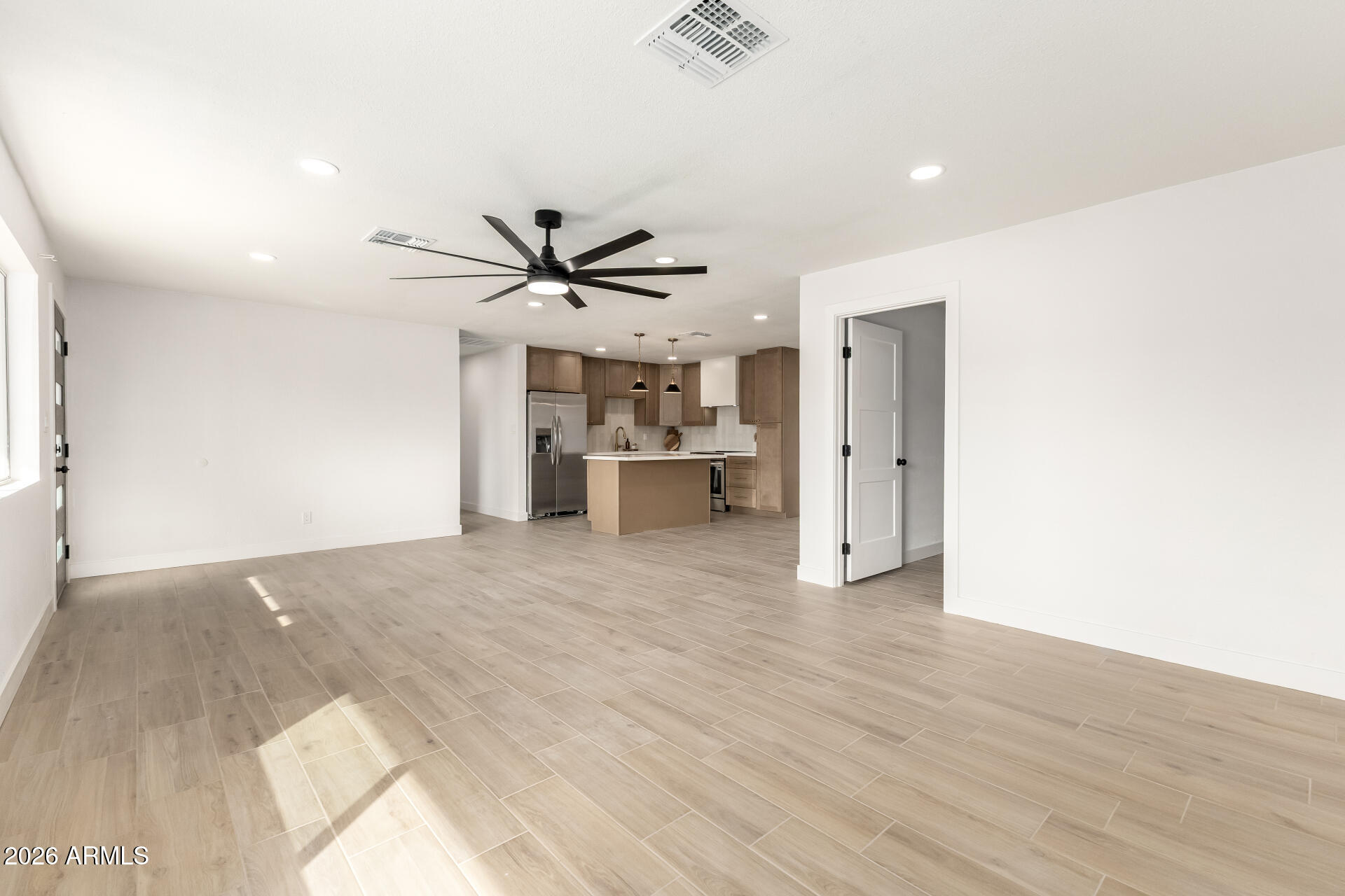 622 E Papago Drive