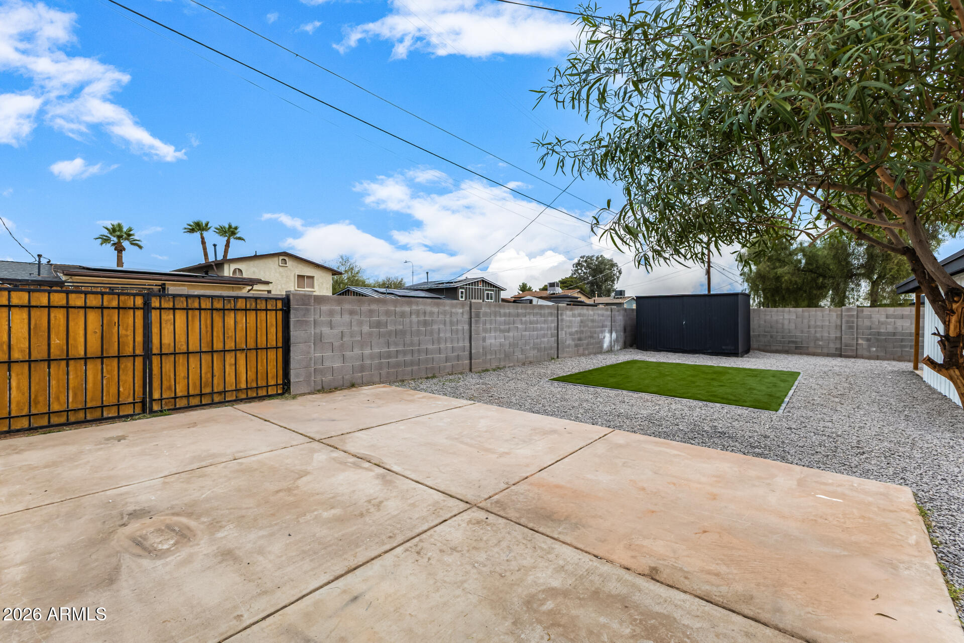 622 E Papago Drive