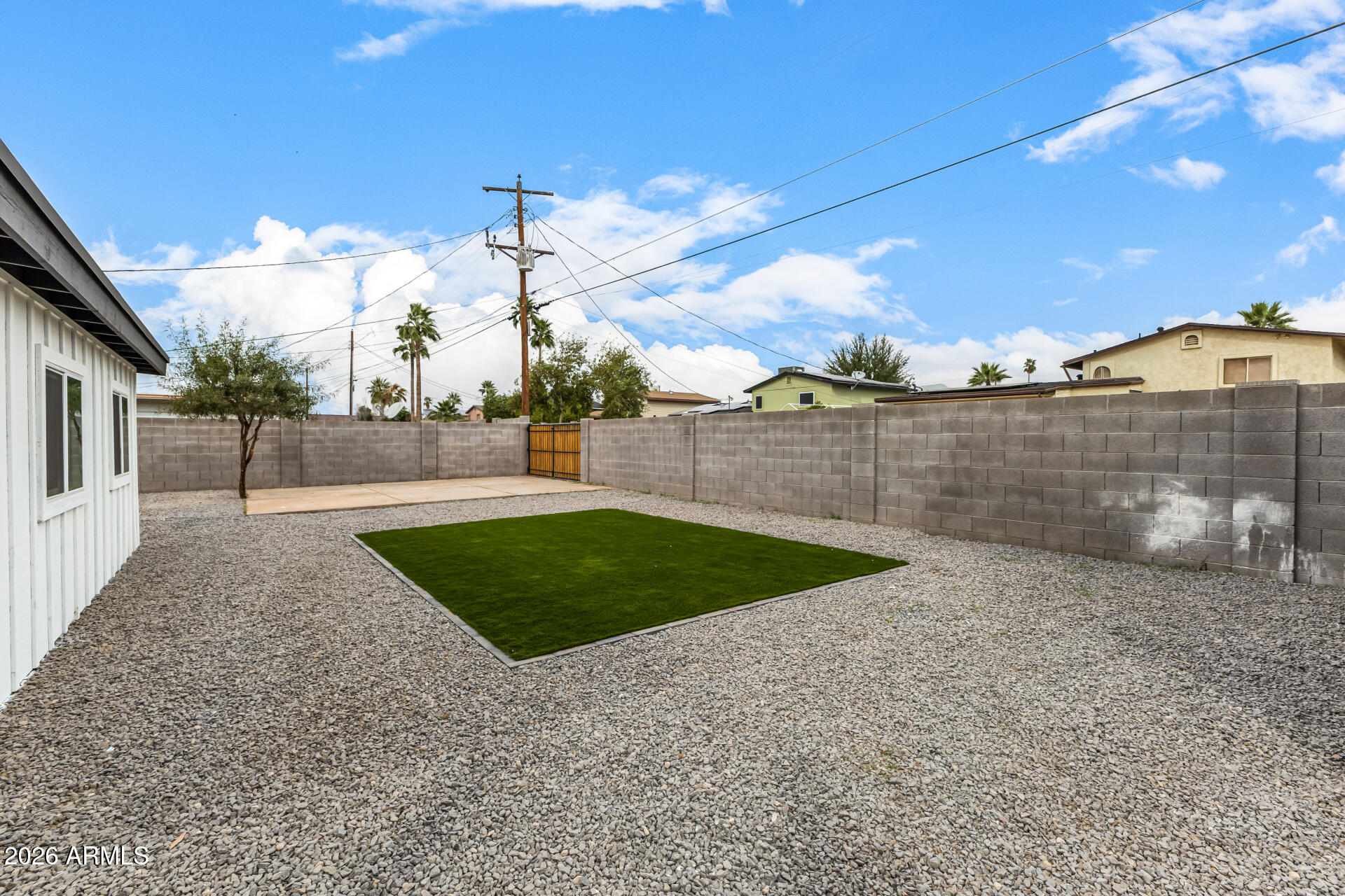 622 E Papago Drive