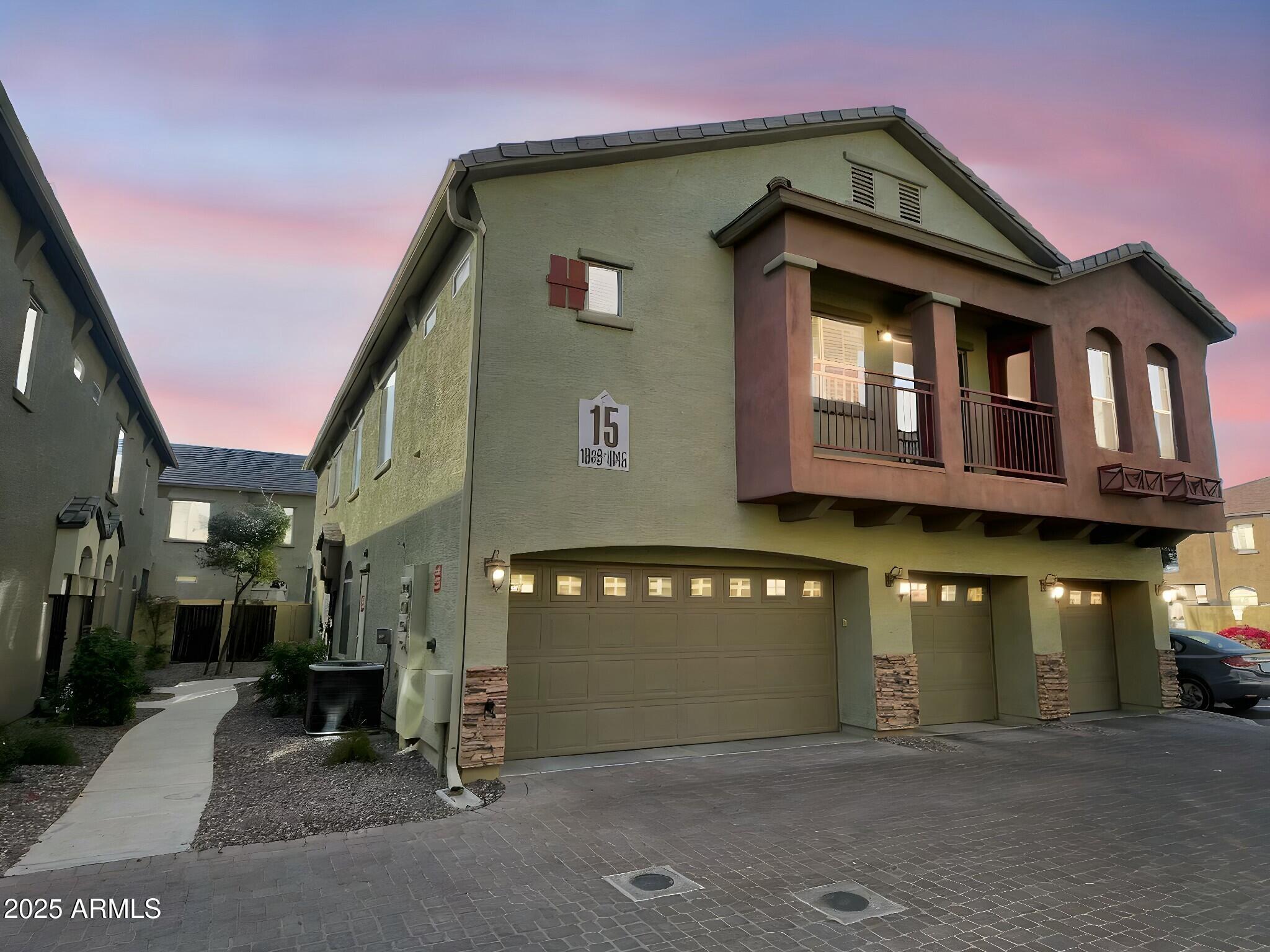 2150 E BELL Road 1045