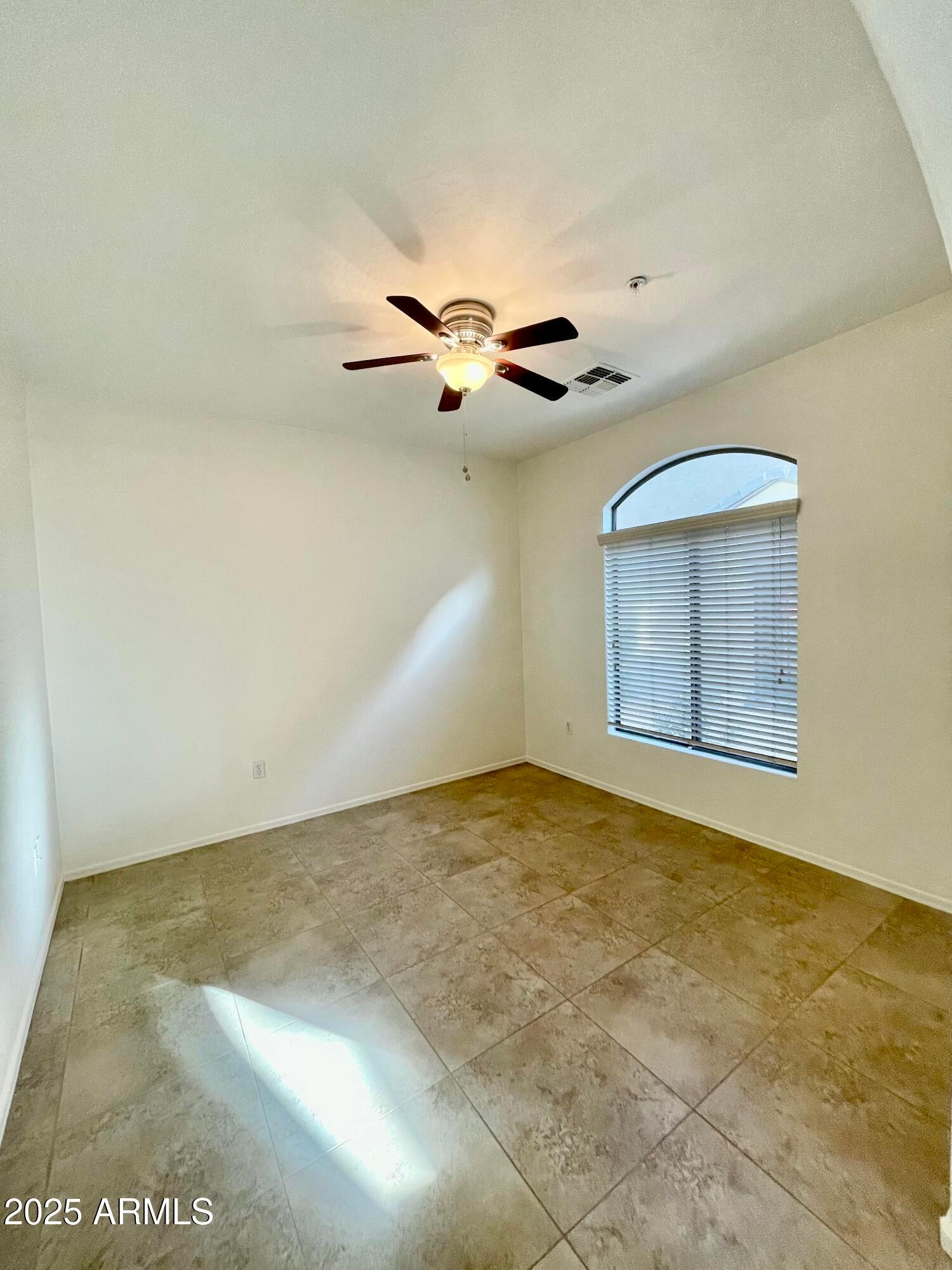 2150 E BELL Road 1045