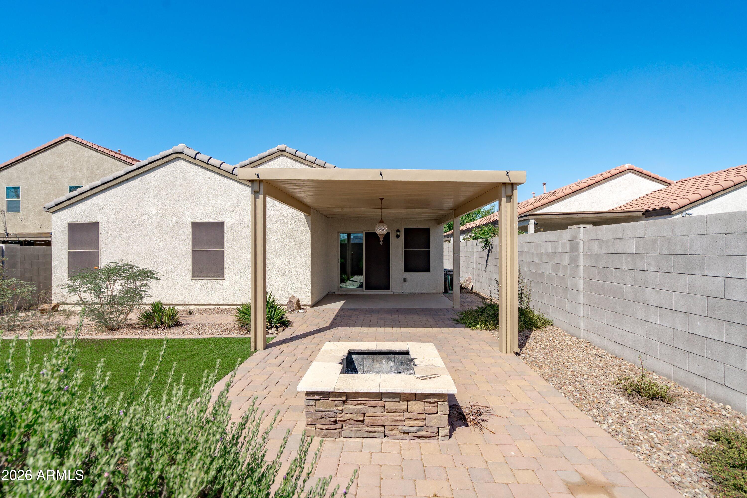 36948 N YELLOWSTONE Drive