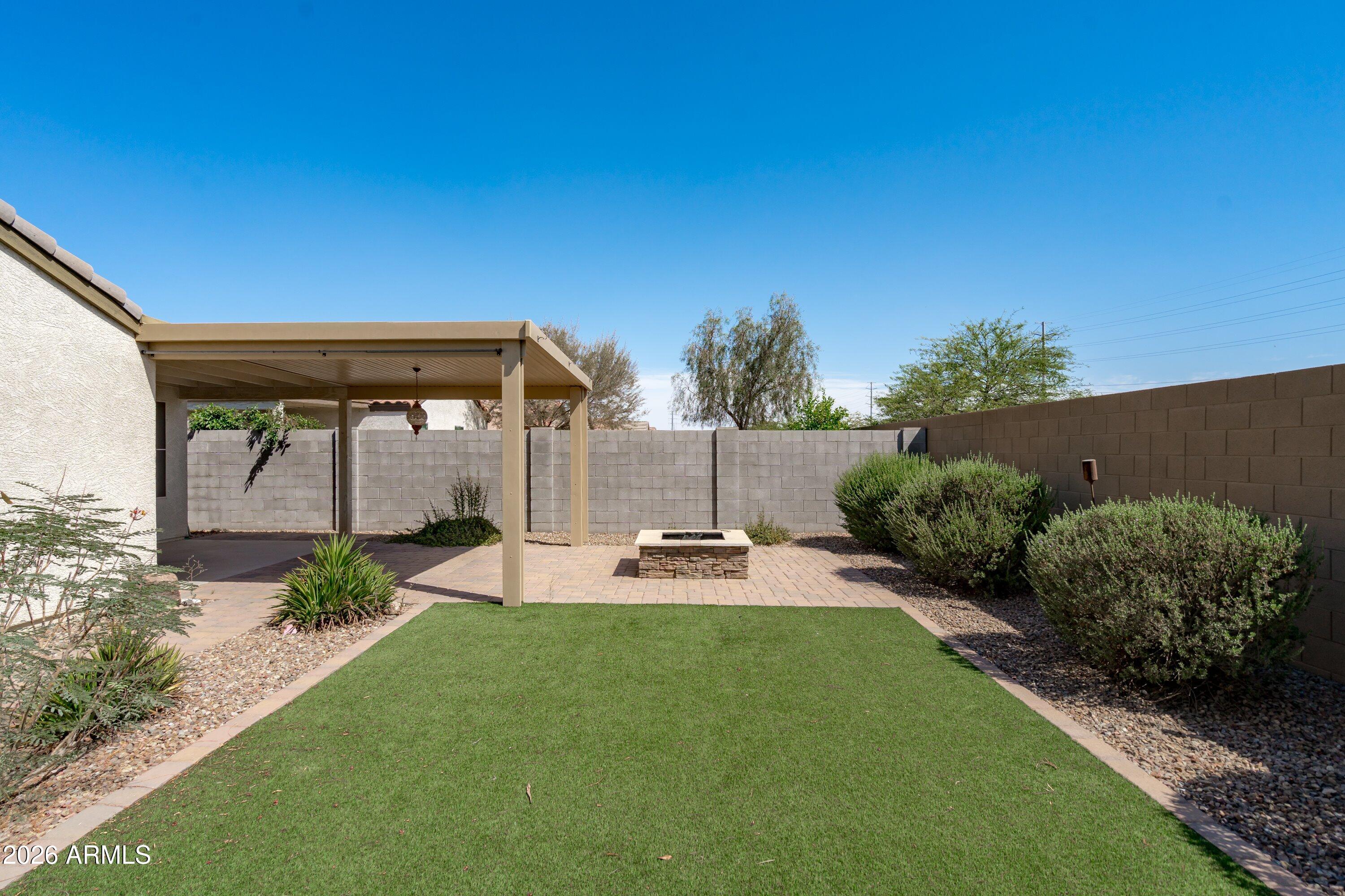 36948 N YELLOWSTONE Drive