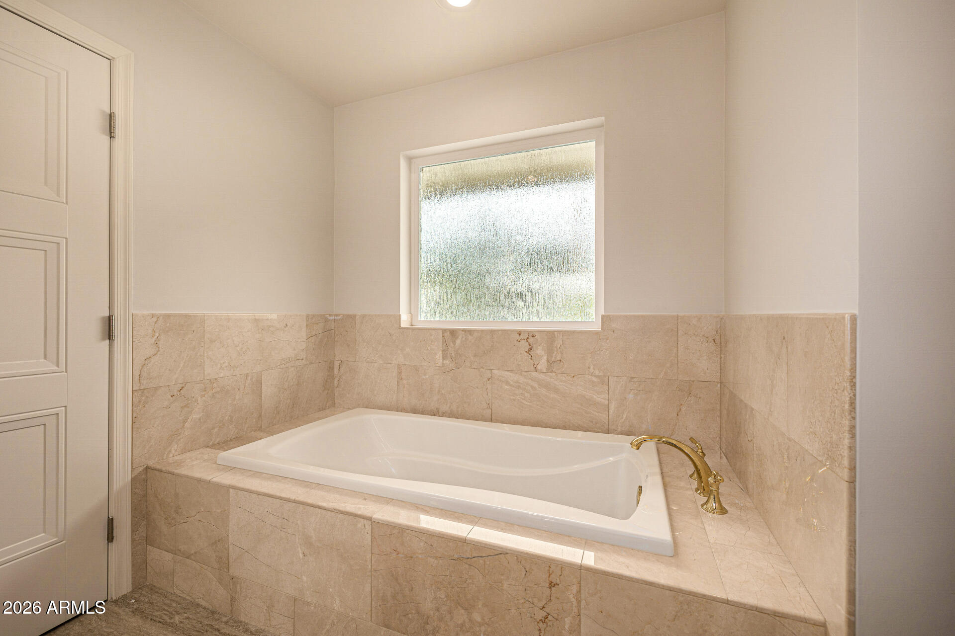 4010 E COOLIDGE Street