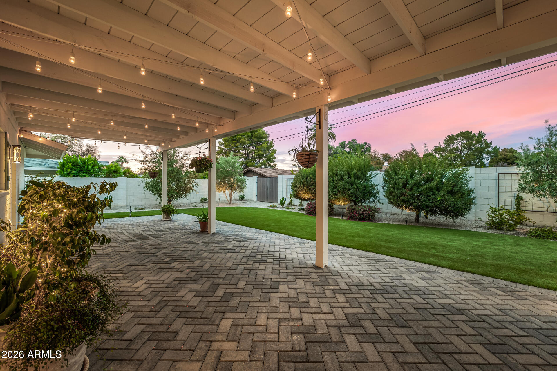 4010 E COOLIDGE Street