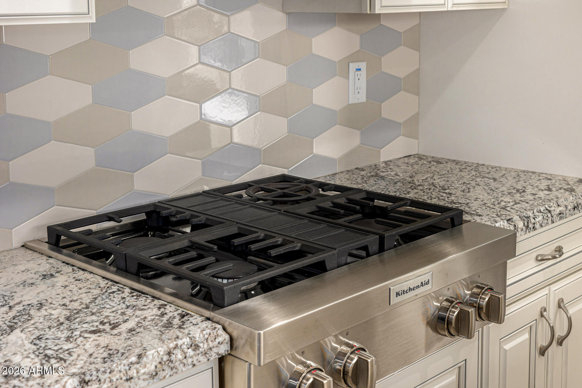 4010 E COOLIDGE Street