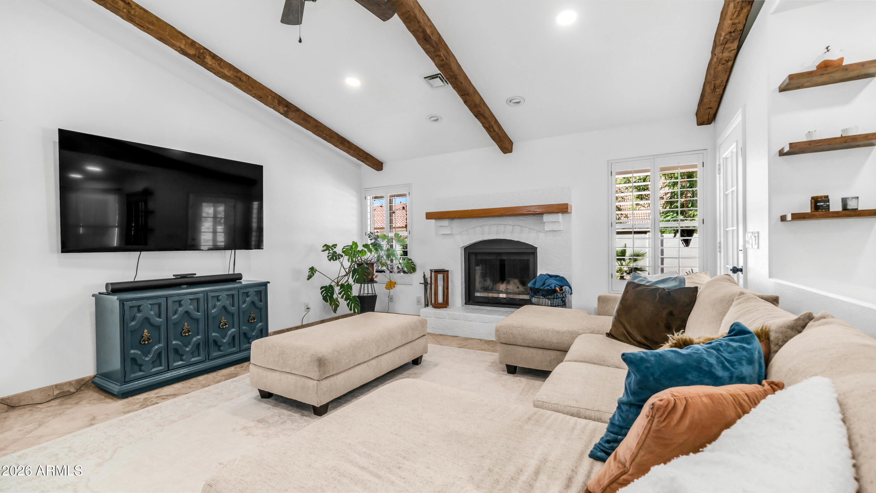 2334 N ROSE
