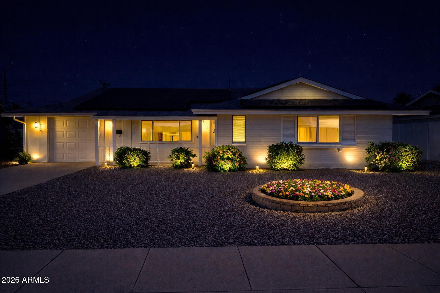 10136 W DESERT HILLS Drive