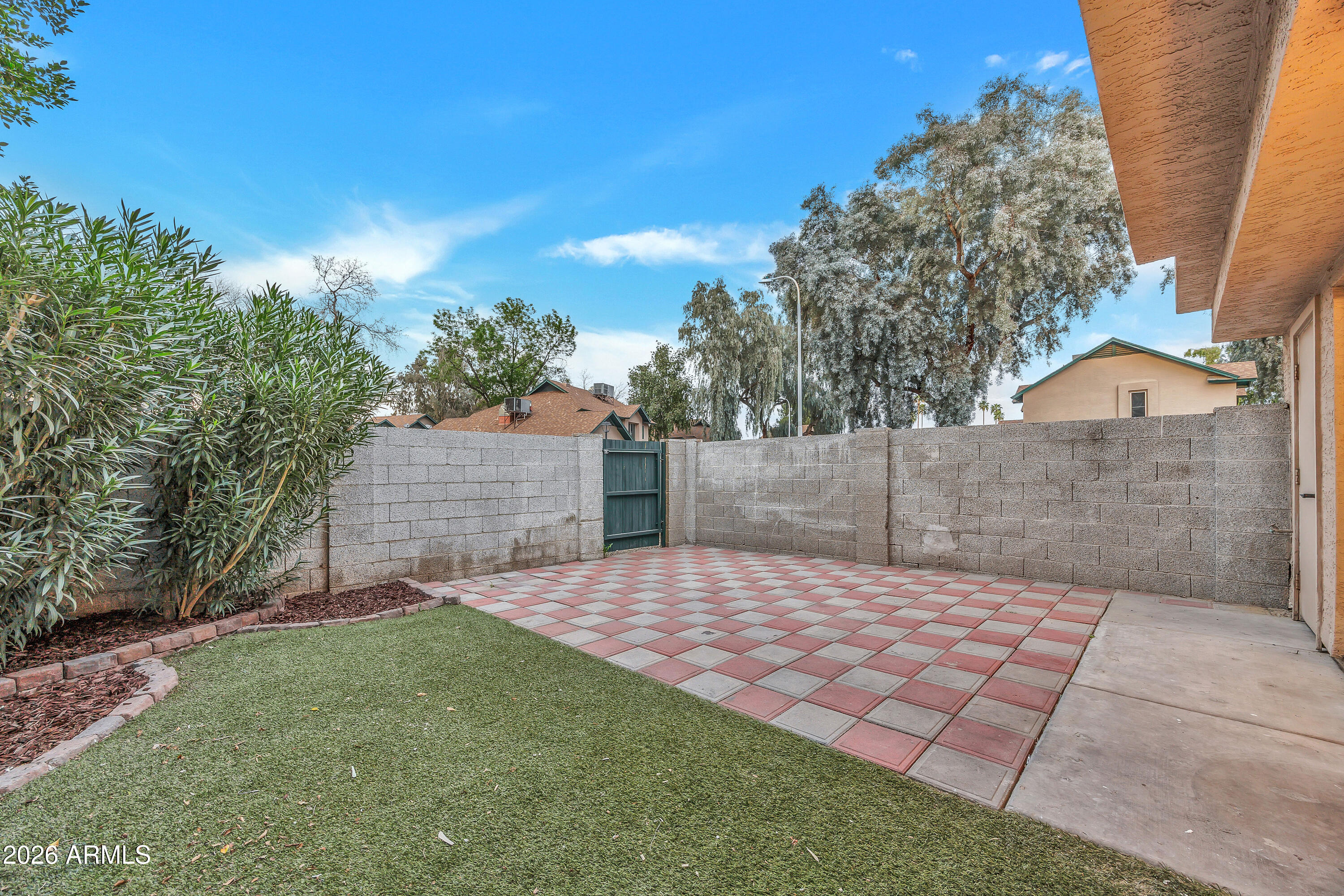 4821 W LOMA Lane