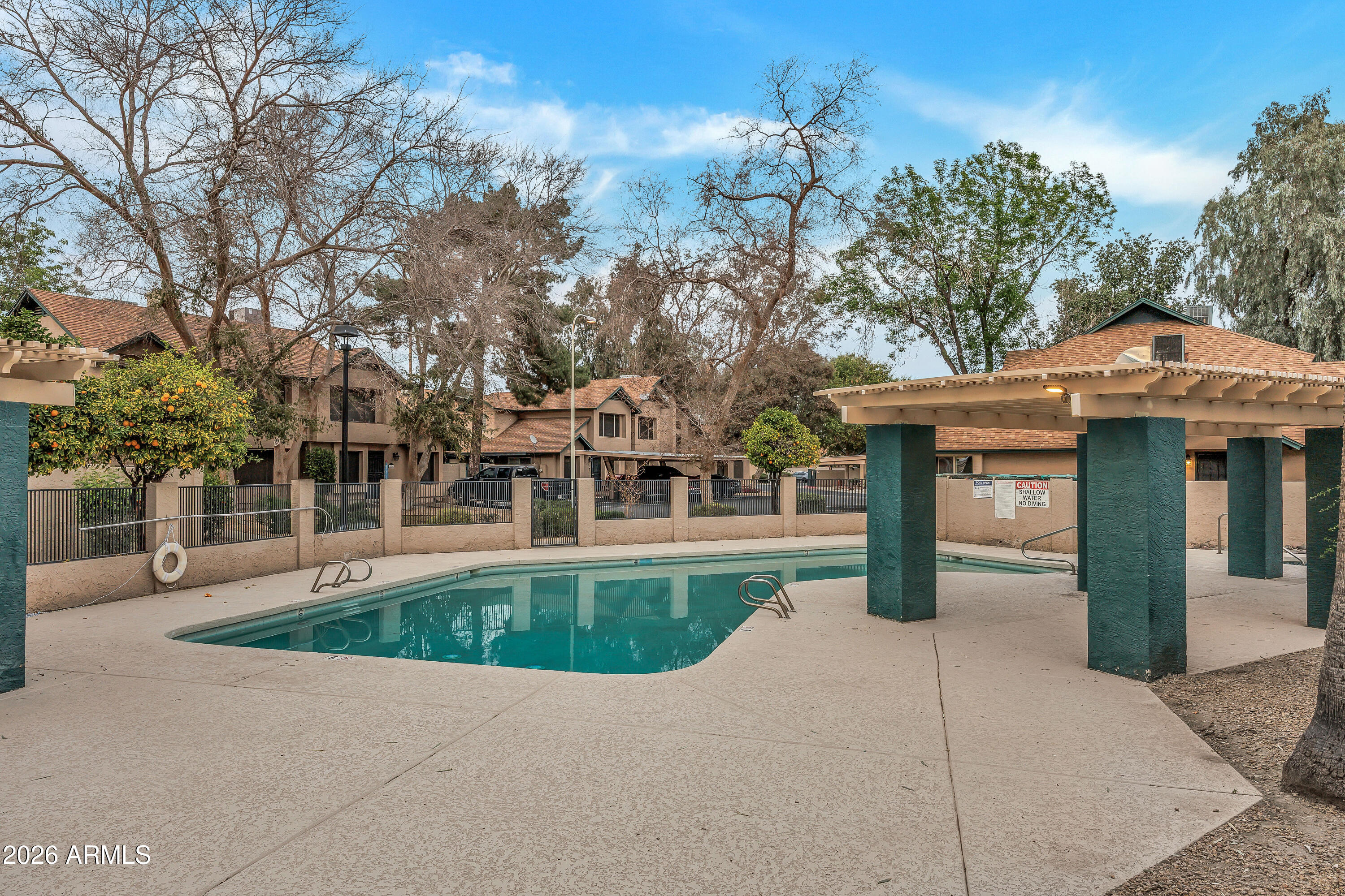4821 W LOMA Lane