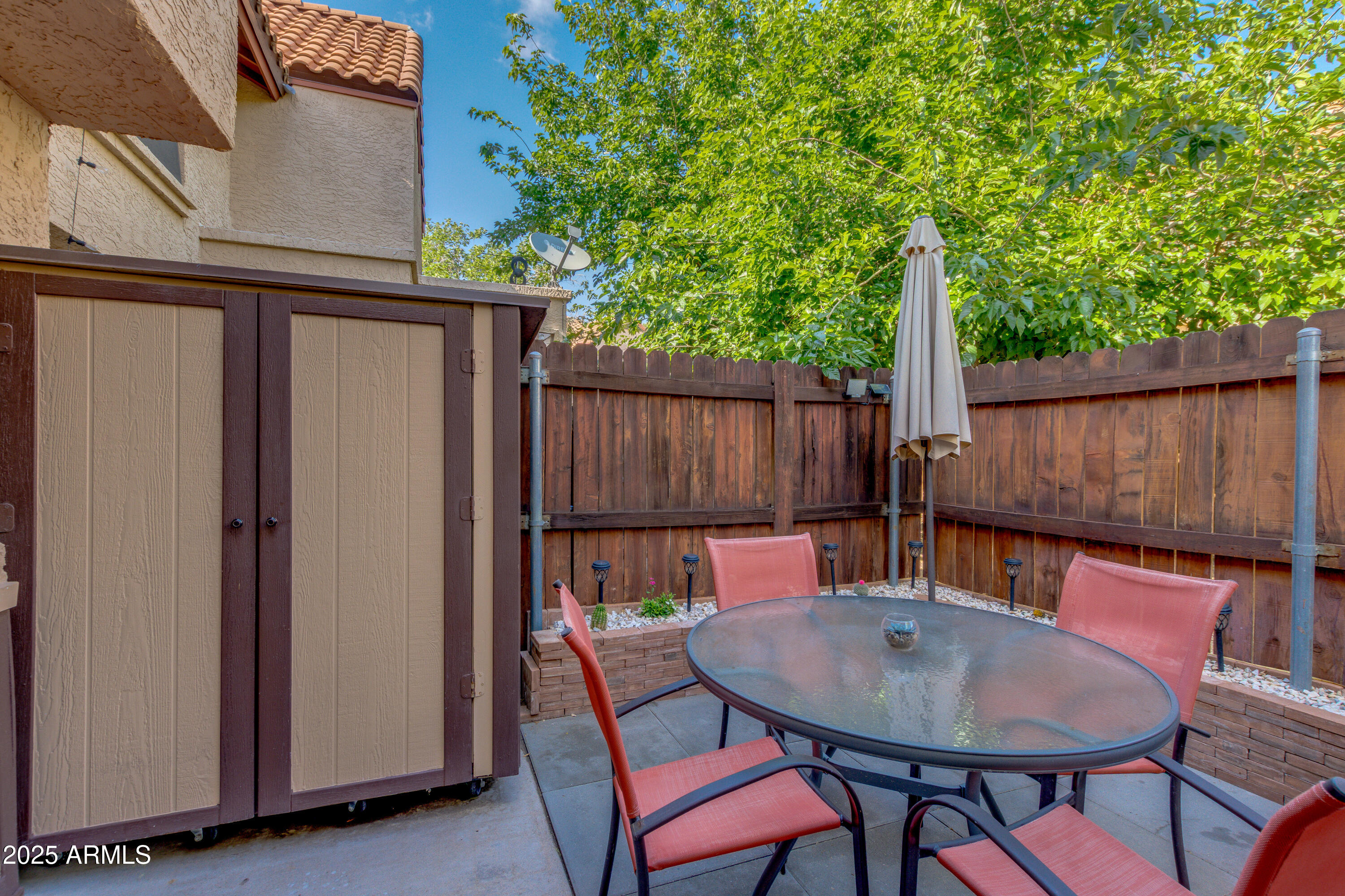 4901 E KELTON Lane 1052