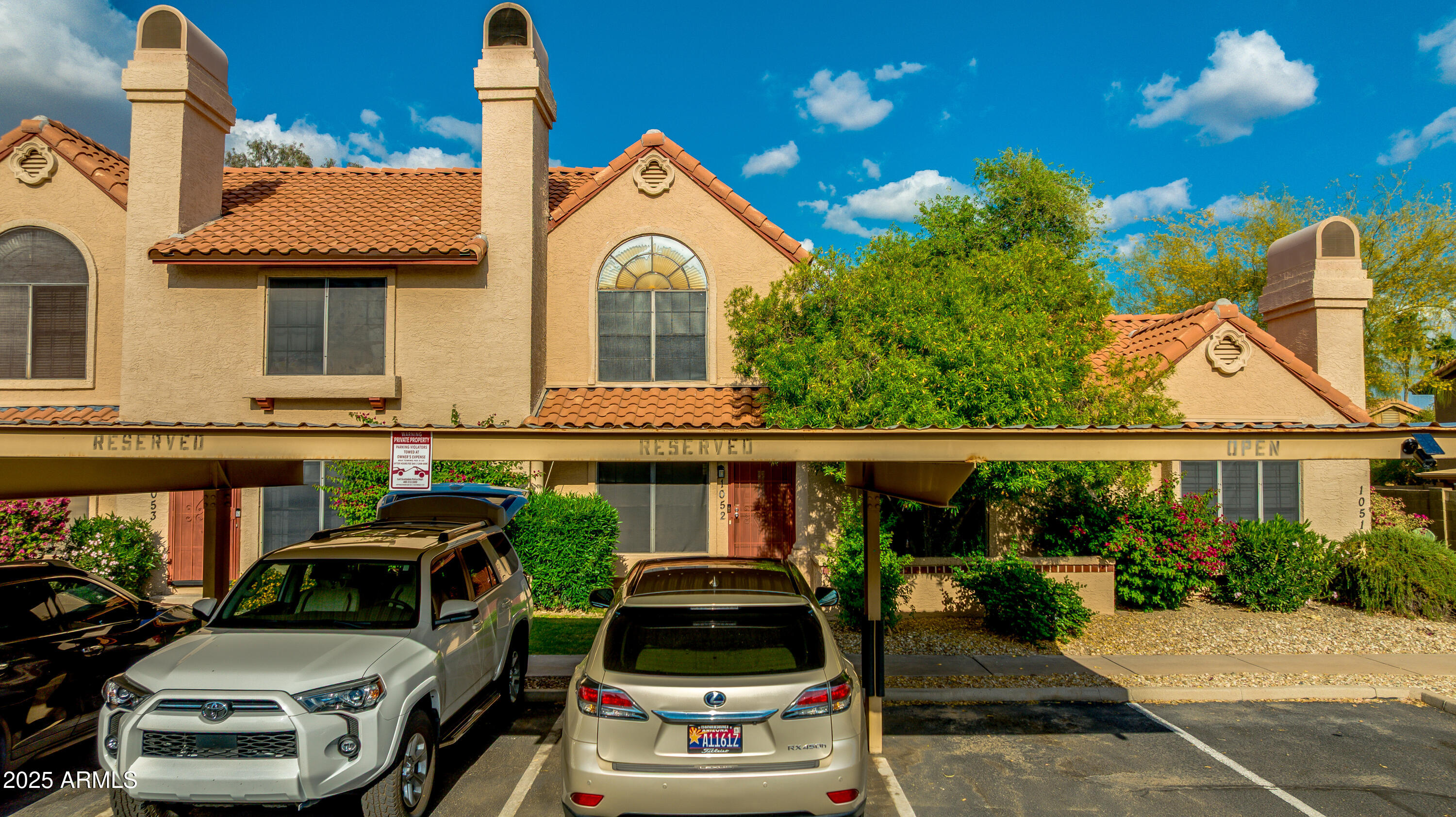 4901 E KELTON Lane 1052